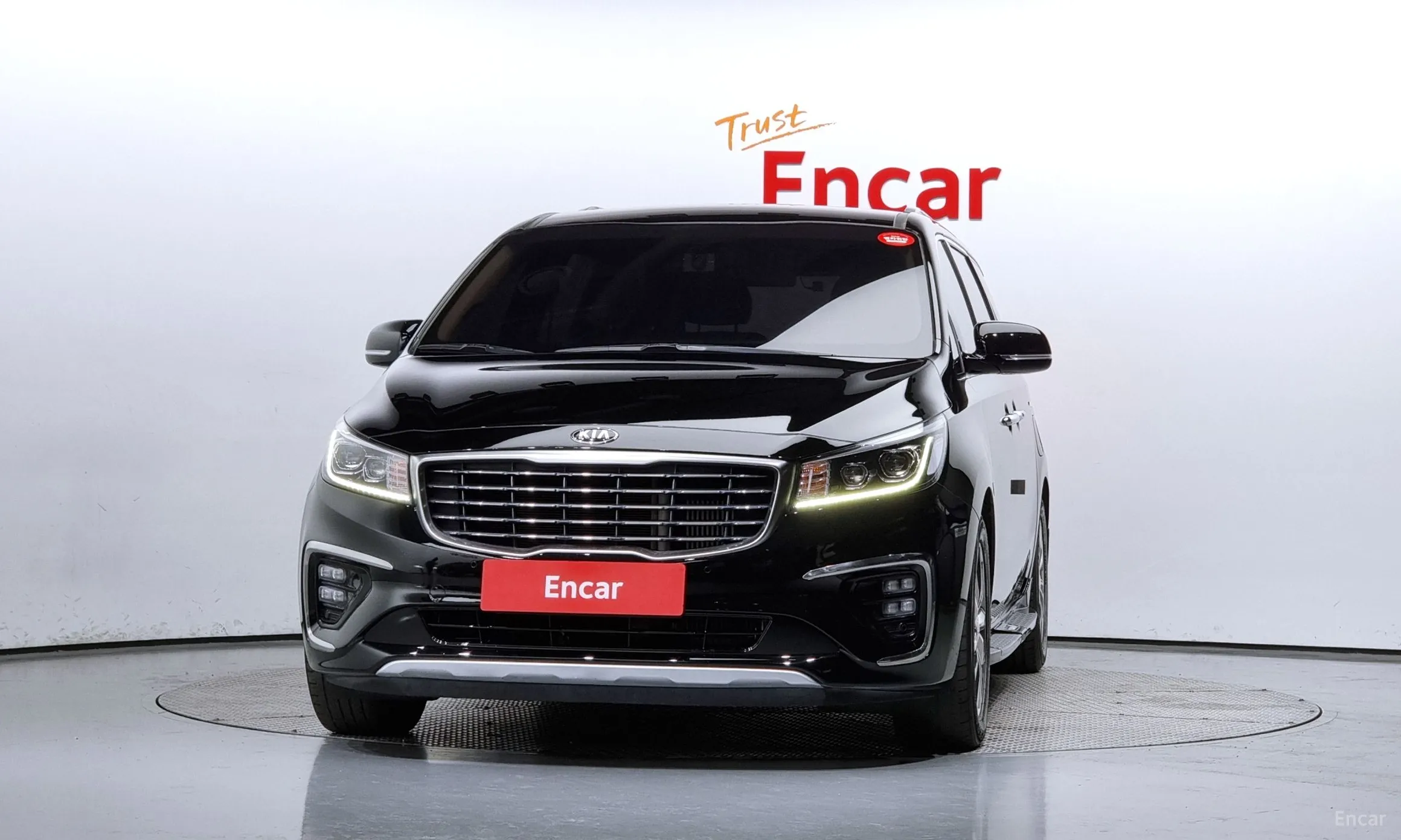 Kia Carnival превью 2