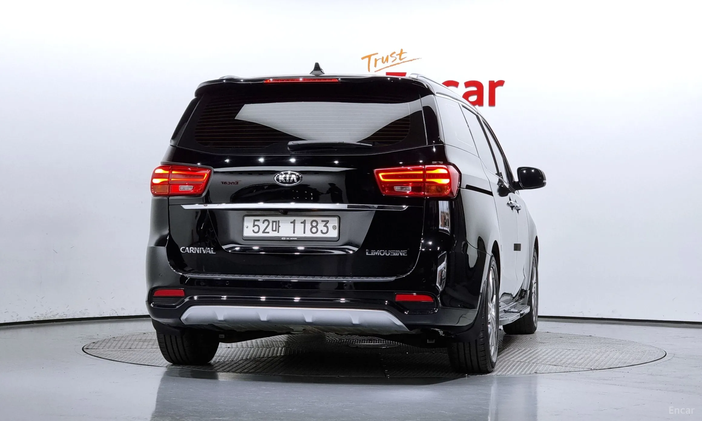 Kia Carnival превью 3