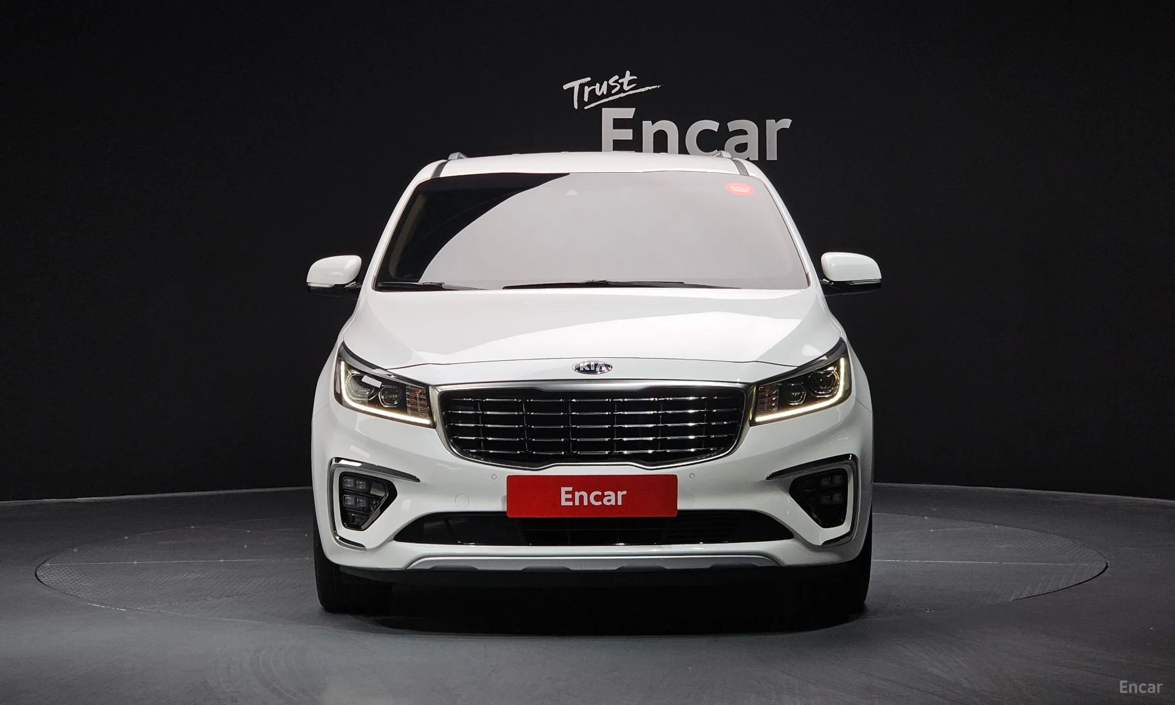 Kia Carnival превью 2