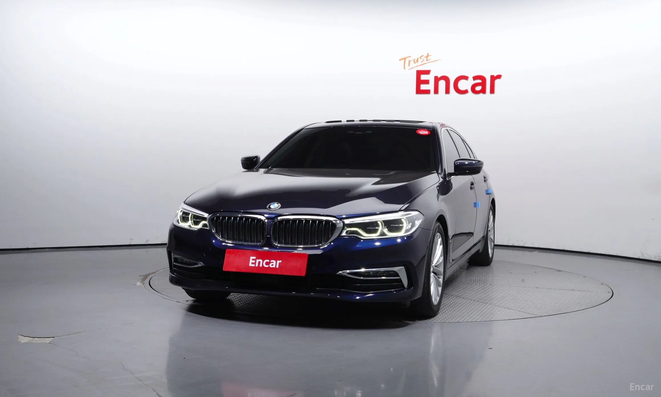 BMW 5 Series (G30) превью 2