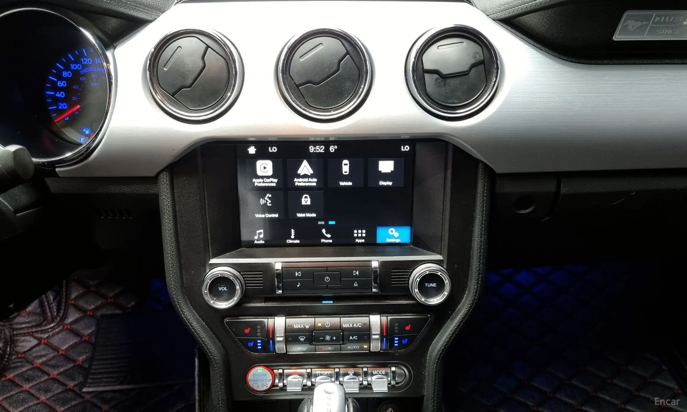 Ford Mustang превью 15