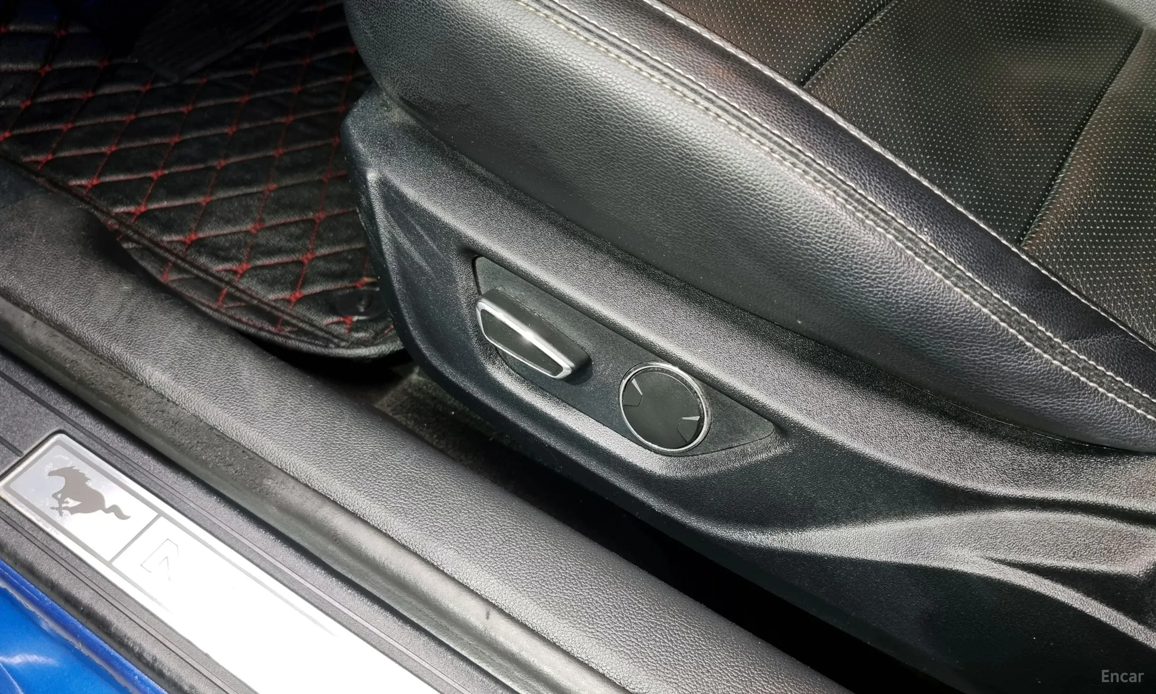 Ford Mustang превью 18