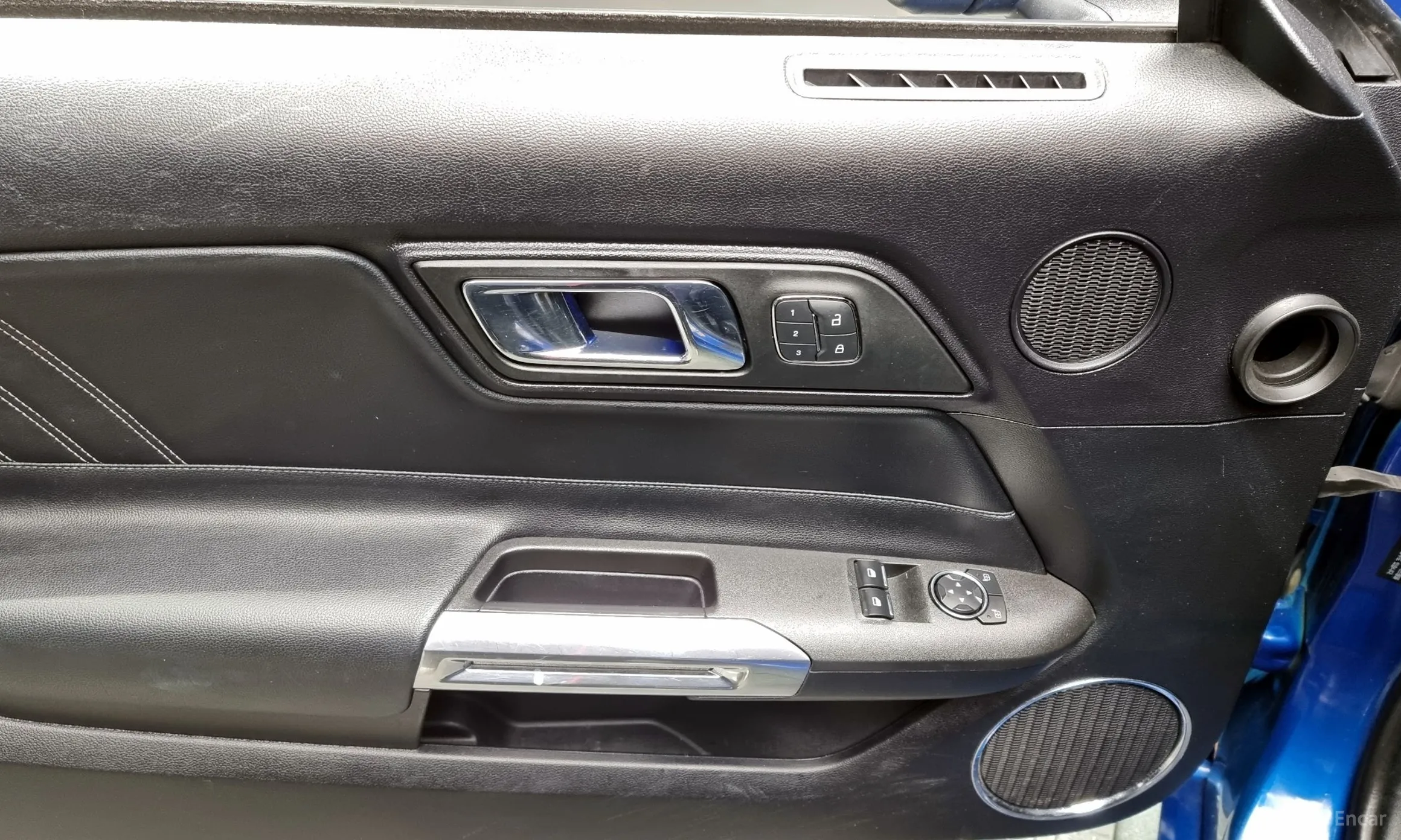 Ford Mustang превью 19