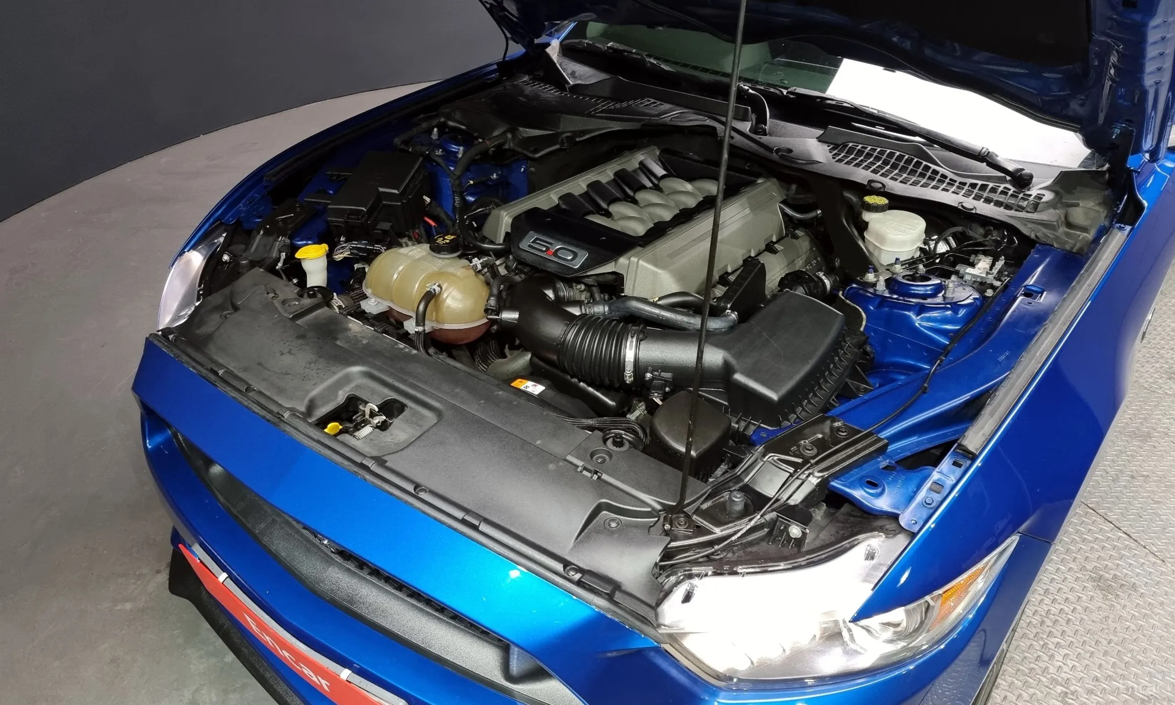 Ford Mustang превью 6