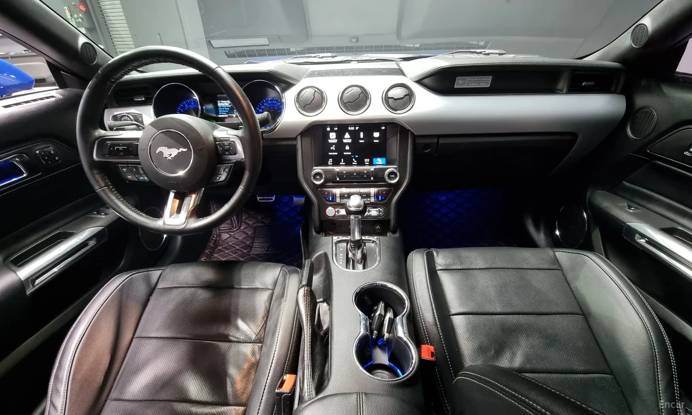 Ford Mustang превью 7