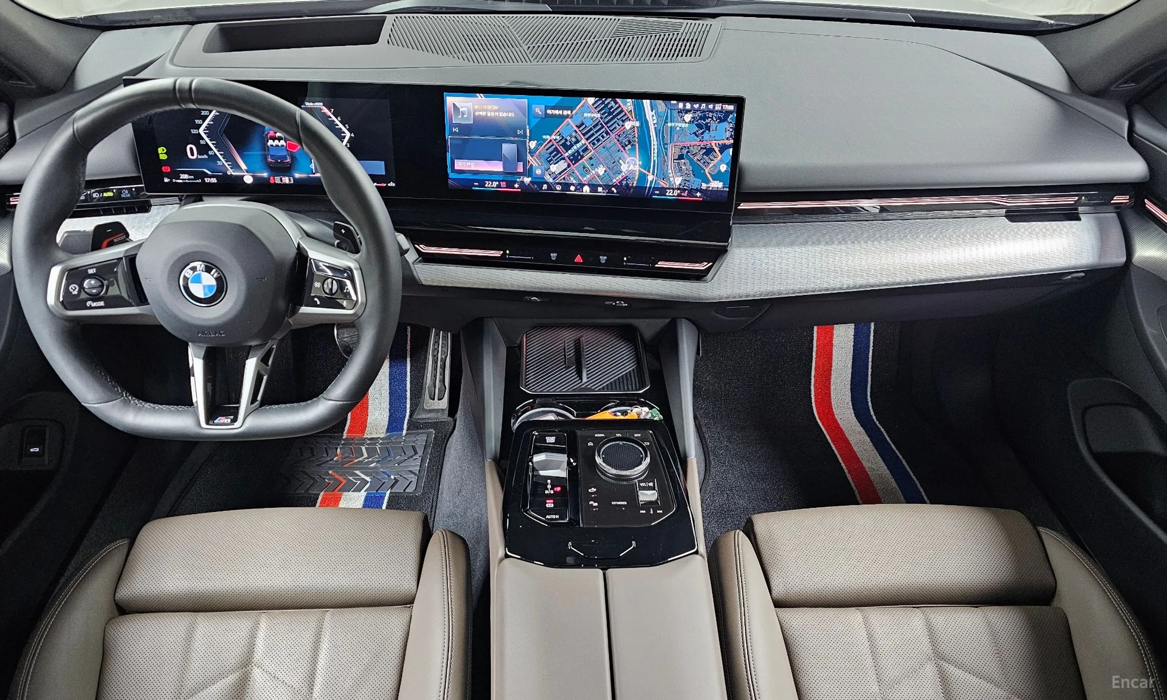 BMW 5 Series (G60) превью 4