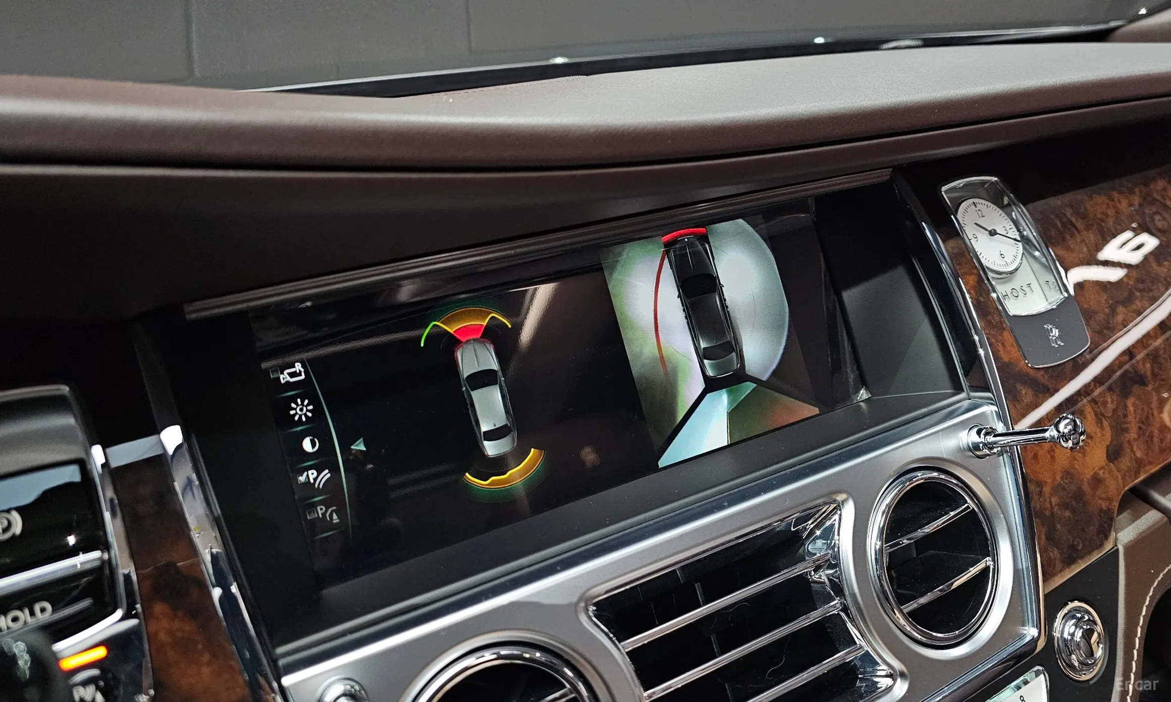 Rolls-Royce Ghost превью 14