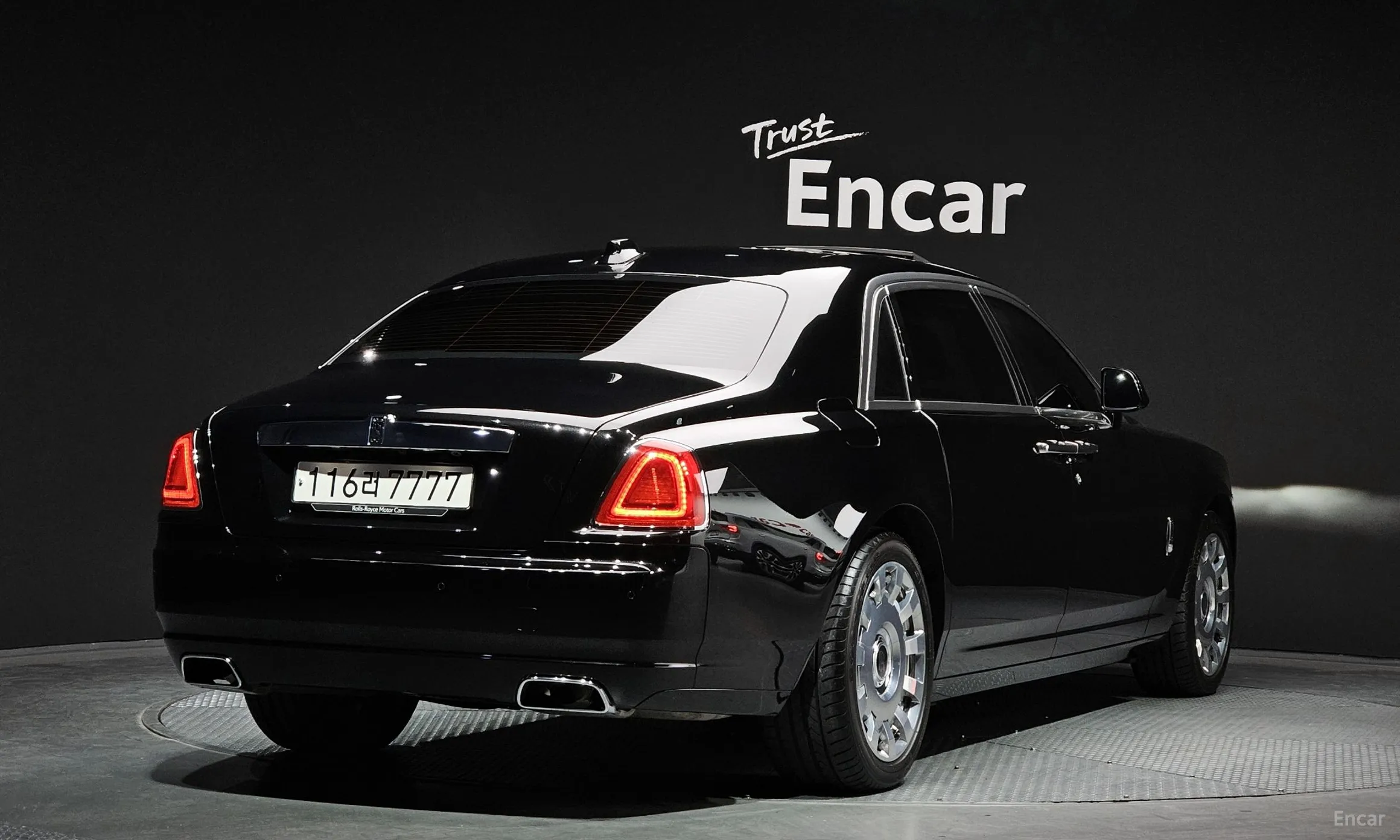 Rolls-Royce Ghost превью 2