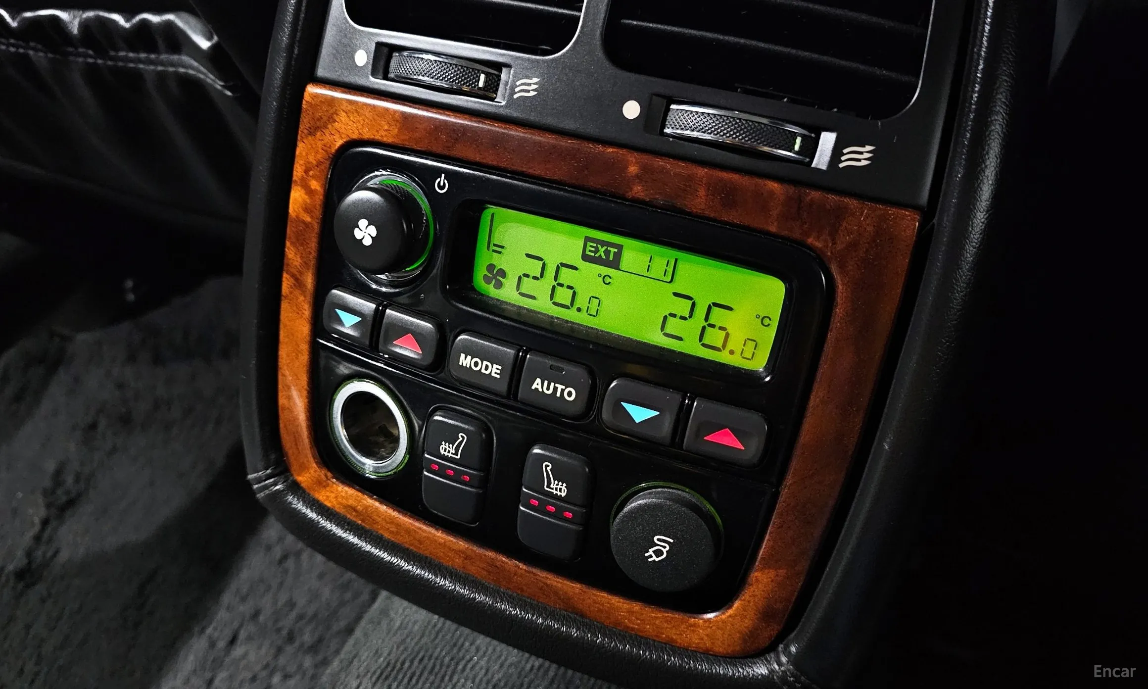 Jaguar New XJ превью 18