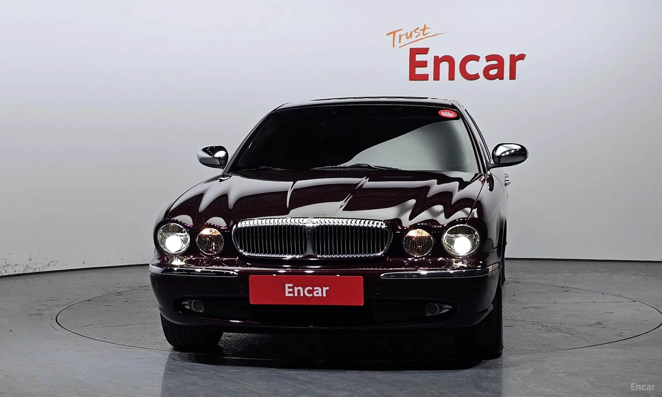 Jaguar New XJ превью 3