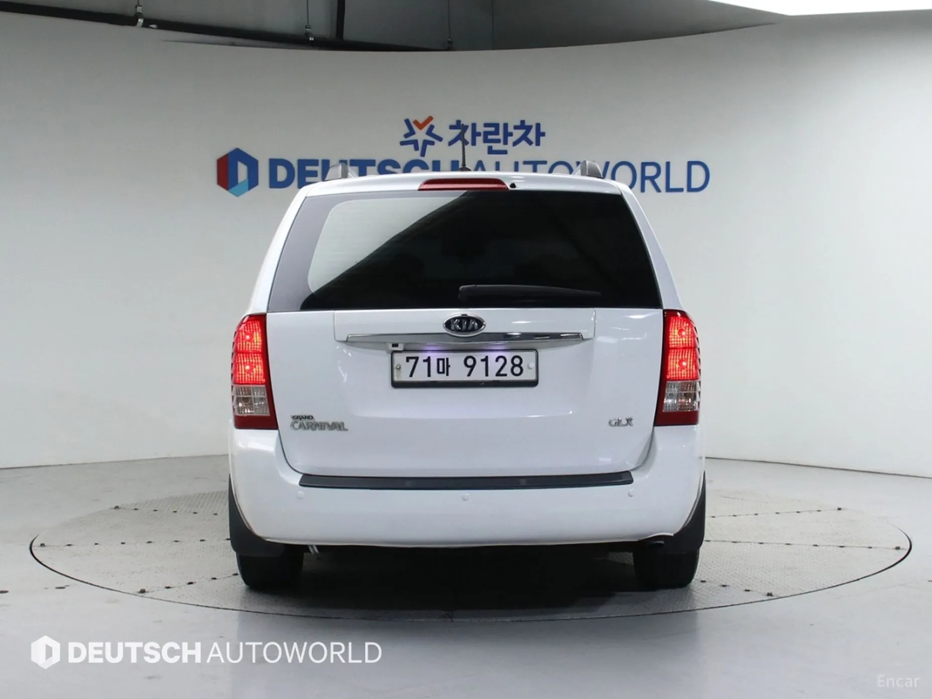 Kia Carnival R превью 3