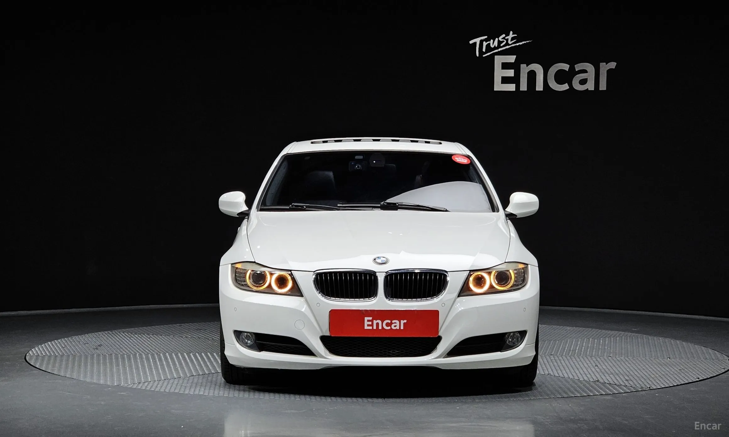 BMW 3 Series (E90) превью 2