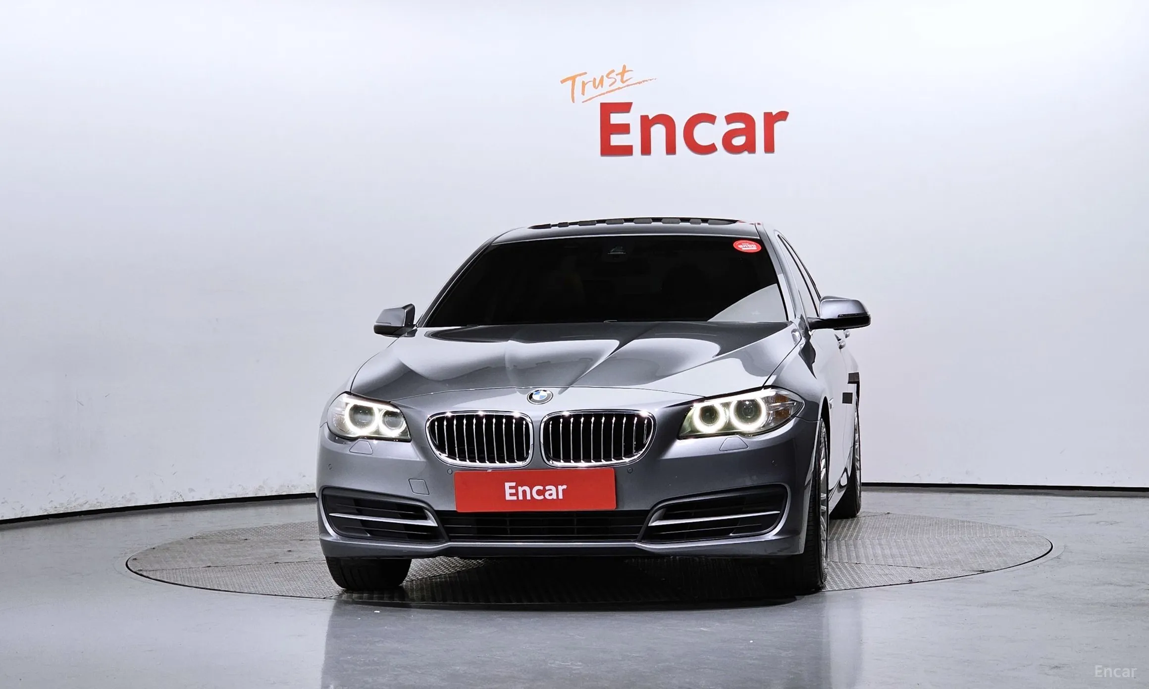BMW 5 Series (F10) превью 2
