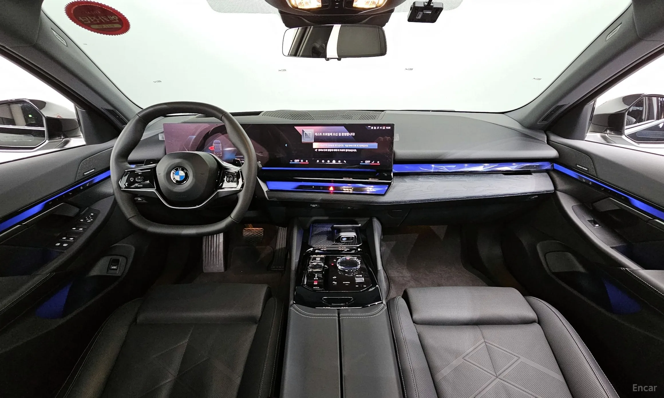 BMW 5 Series (G60) превью 4