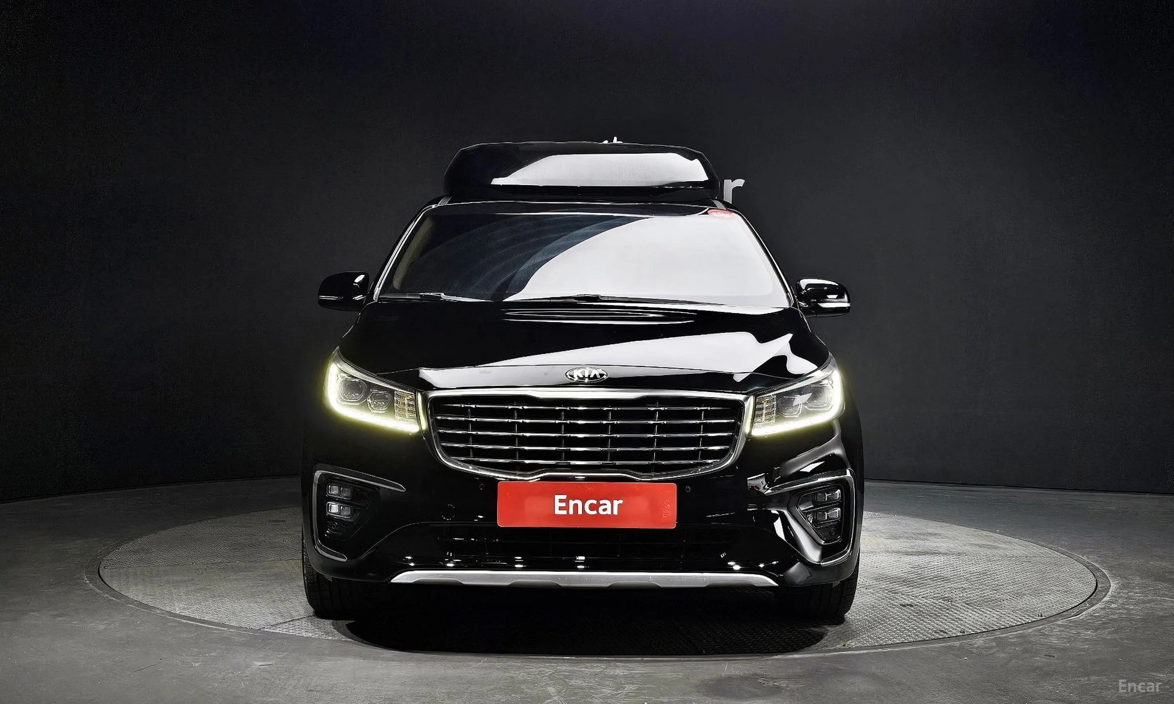 Kia Carnival превью 2