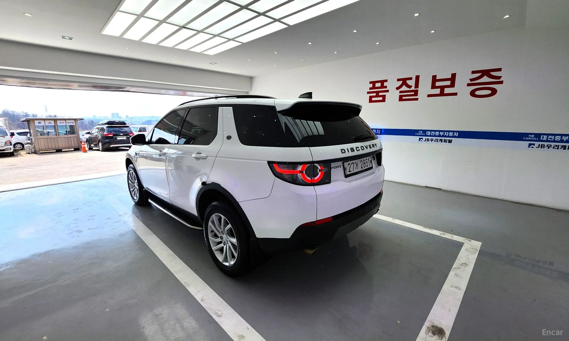 Land Rover Discovery Sports превью 3