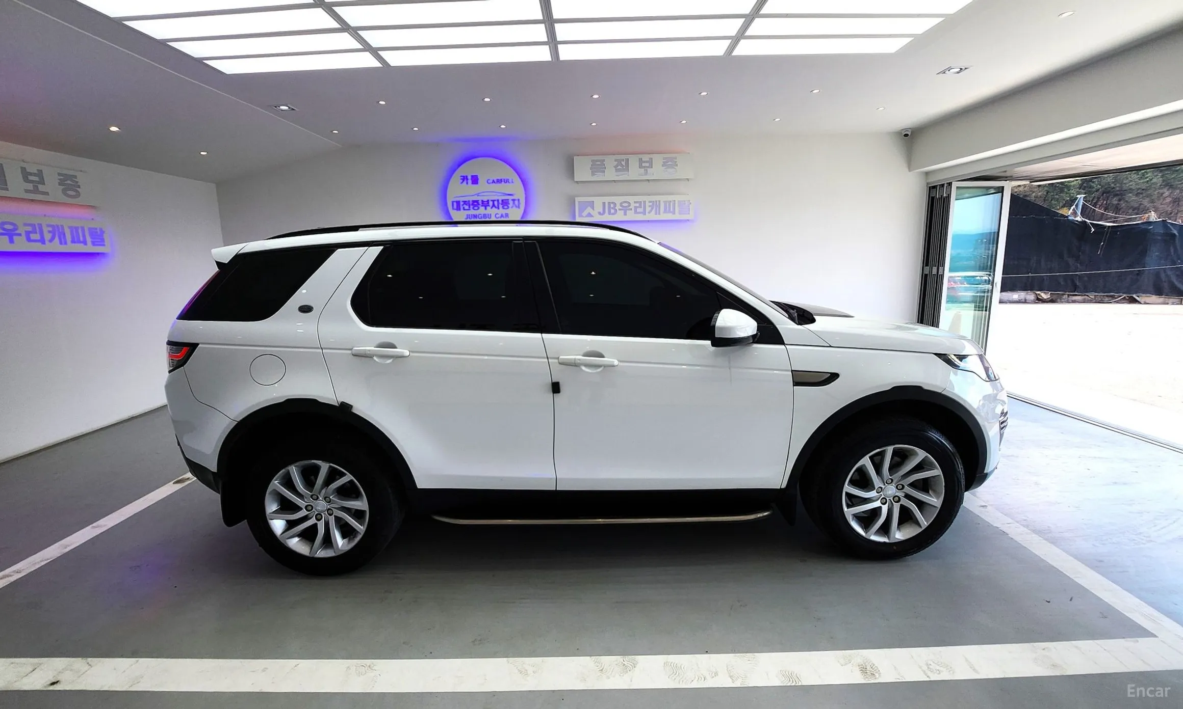 Land Rover Discovery Sports превью 4
