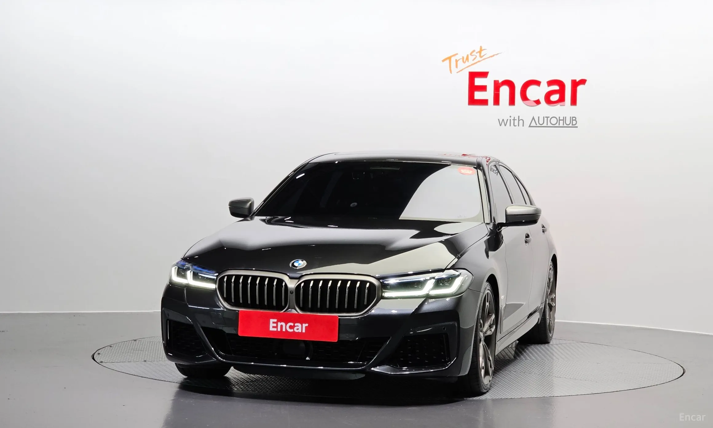 BMW 5 Series (G30) превью 2