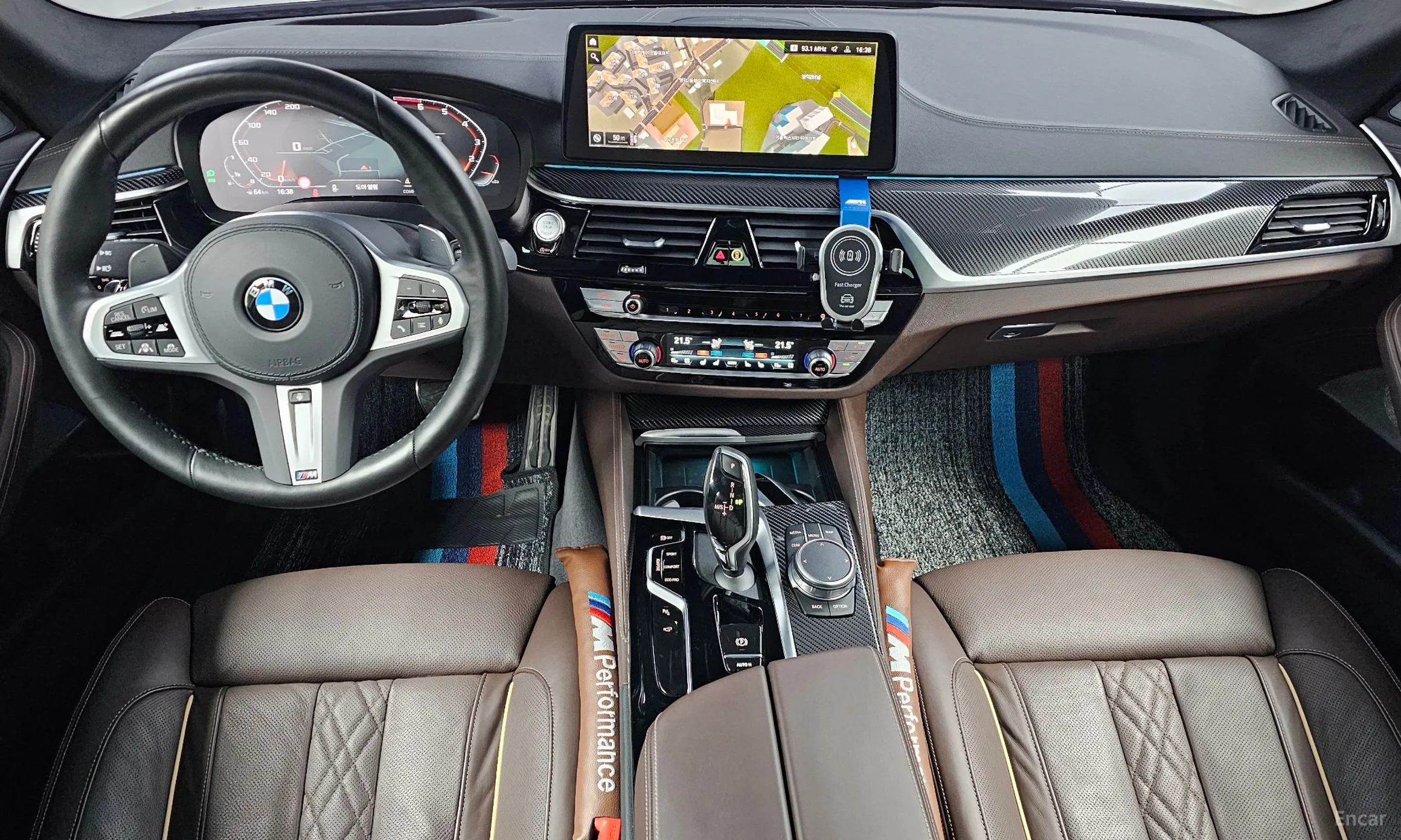 BMW 5 Series (G30) превью 4