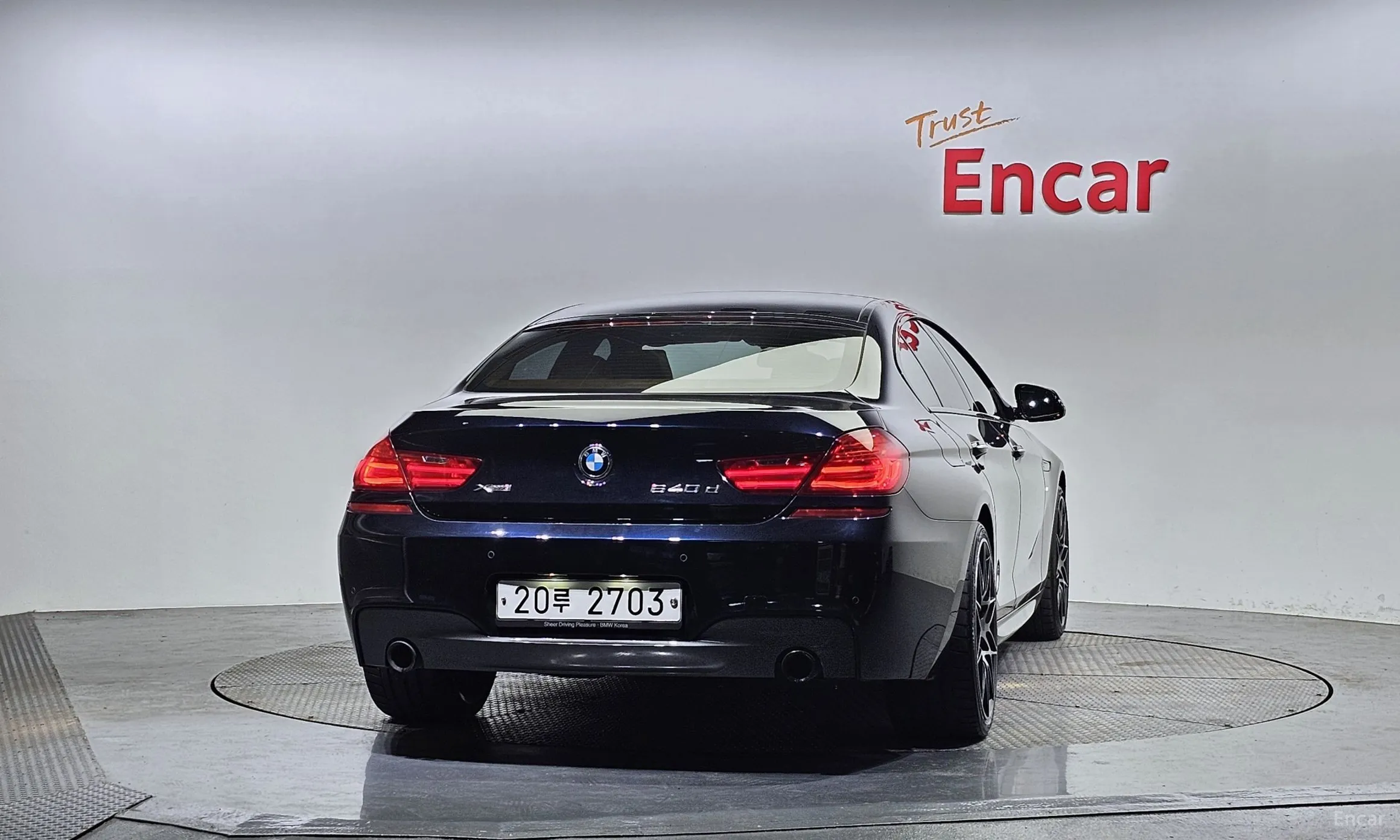 BMW 6 Series (F12) превью 3