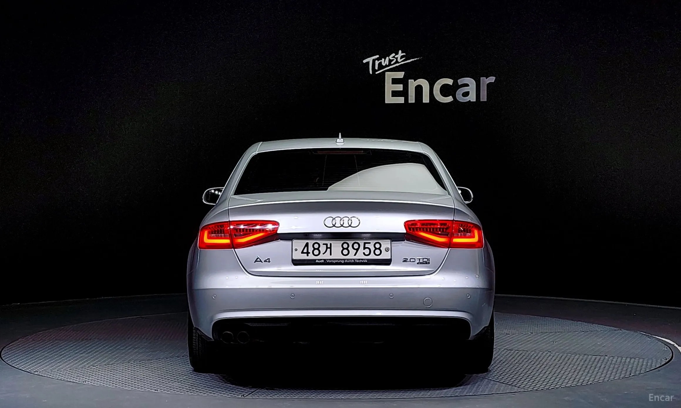 Audi New A4 превью 3