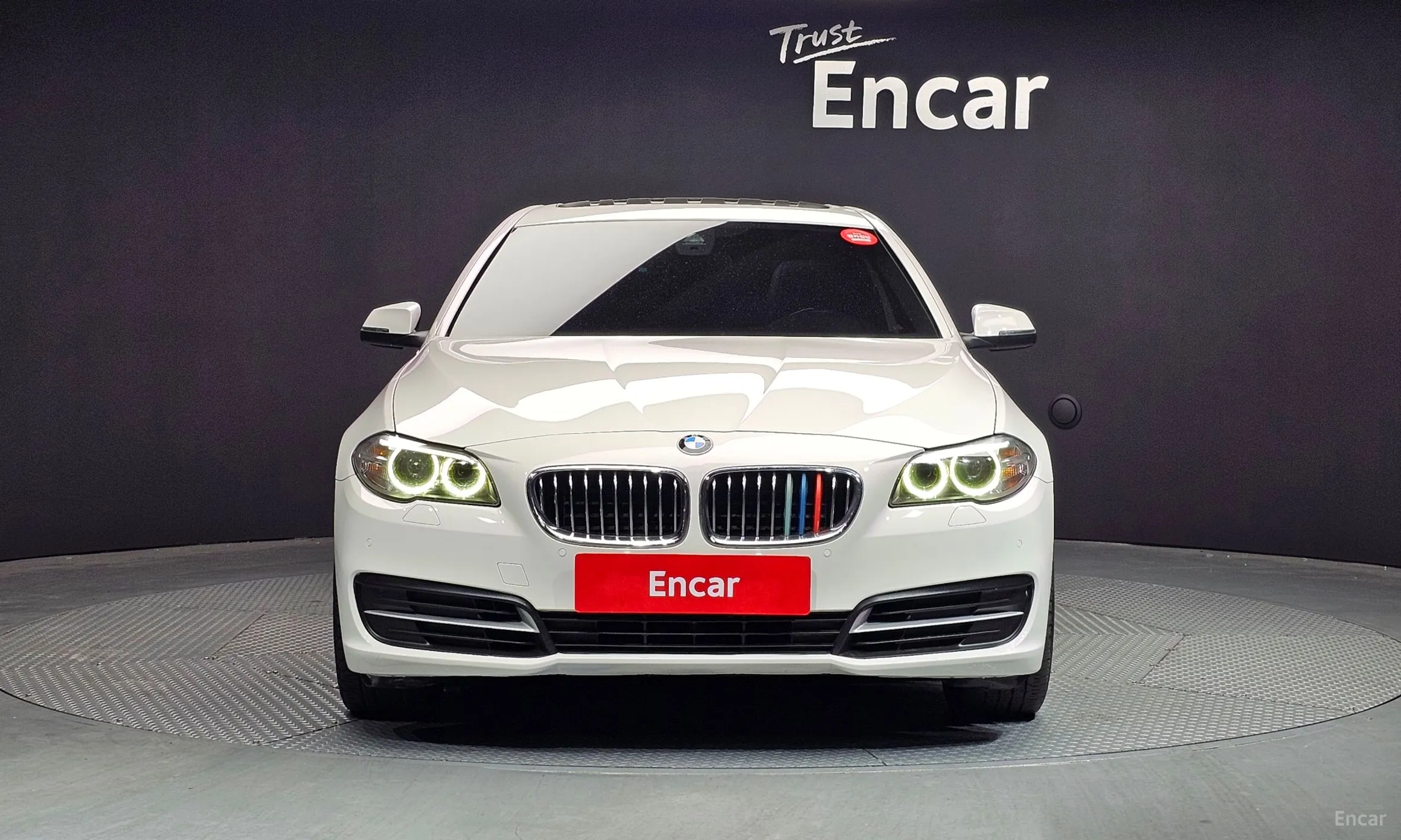 BMW 5 Series (F10) превью 2