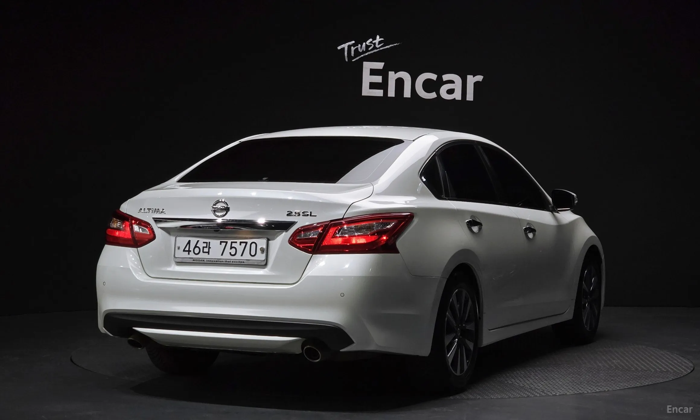 Nissan Altima превью 2