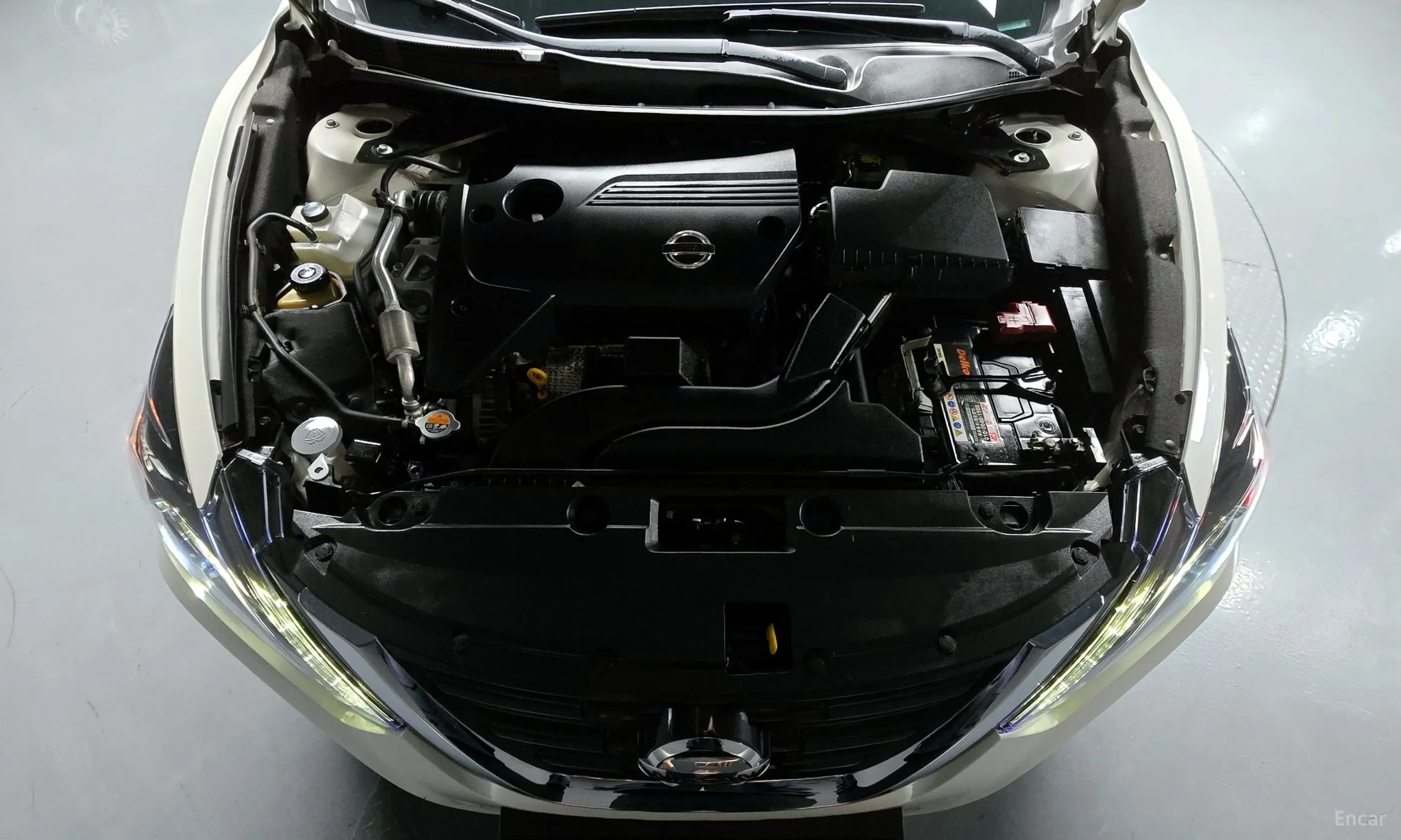 Nissan Altima превью 6