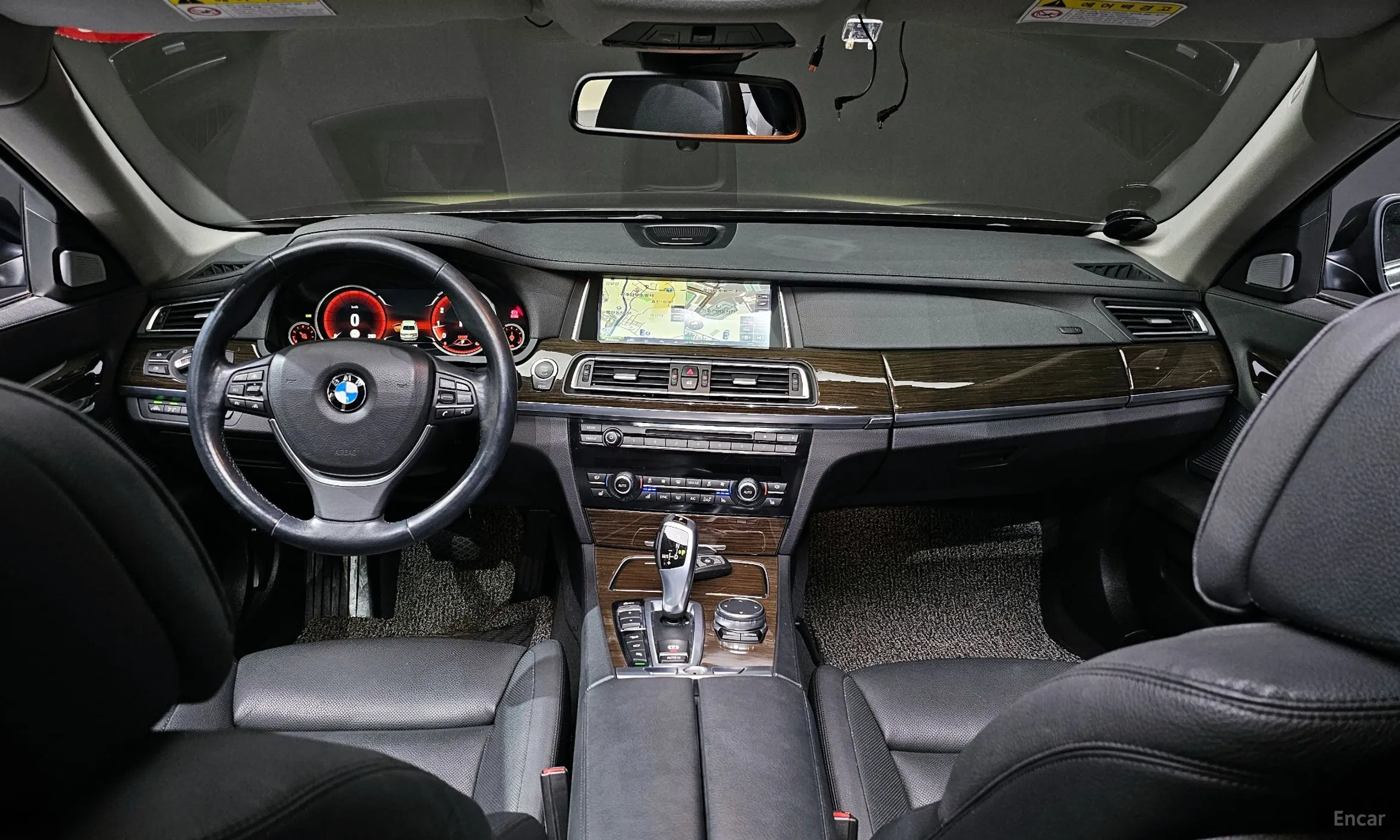BMW 7 Series (F01) превью 4