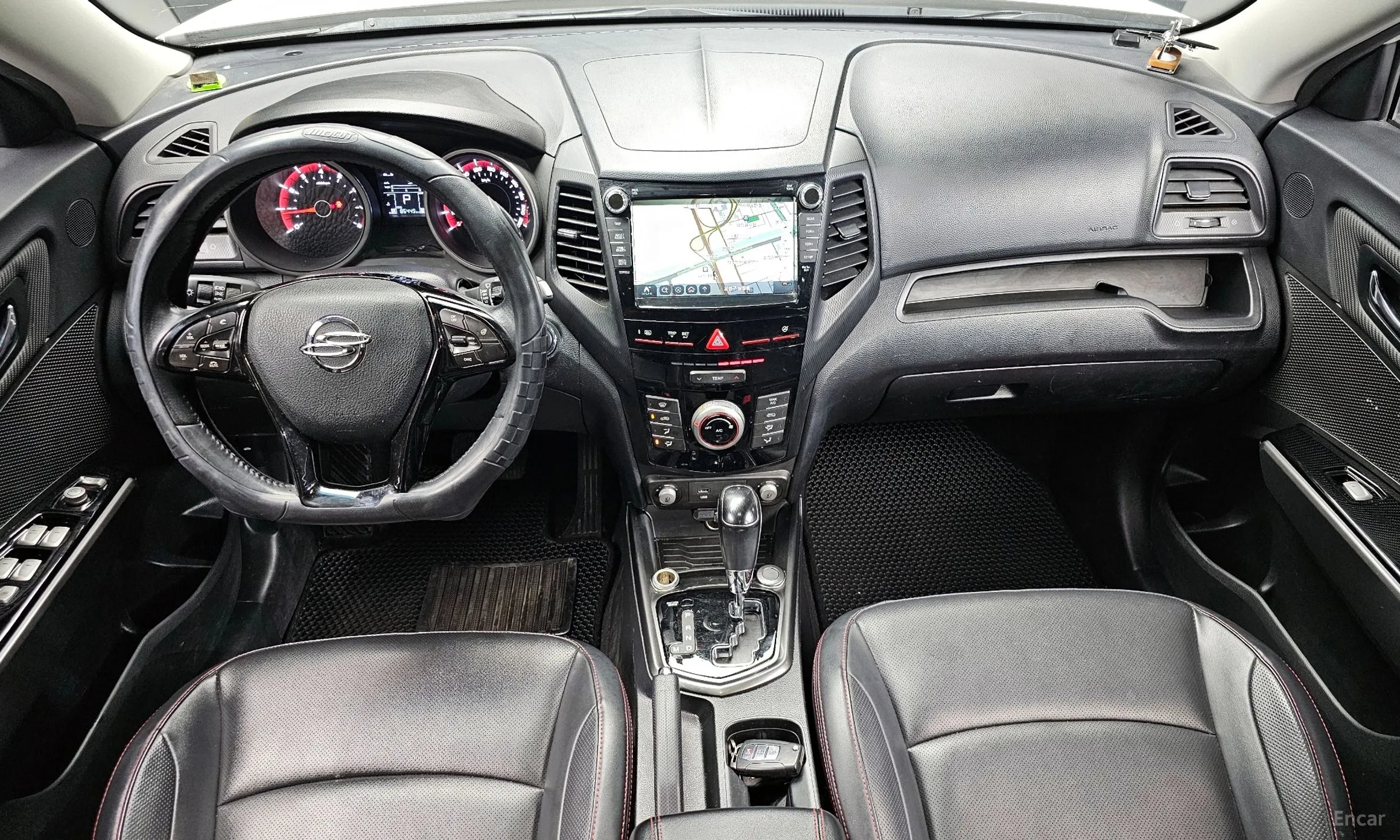 KG Mobility (SsangYong) Tivoli Air превью 4