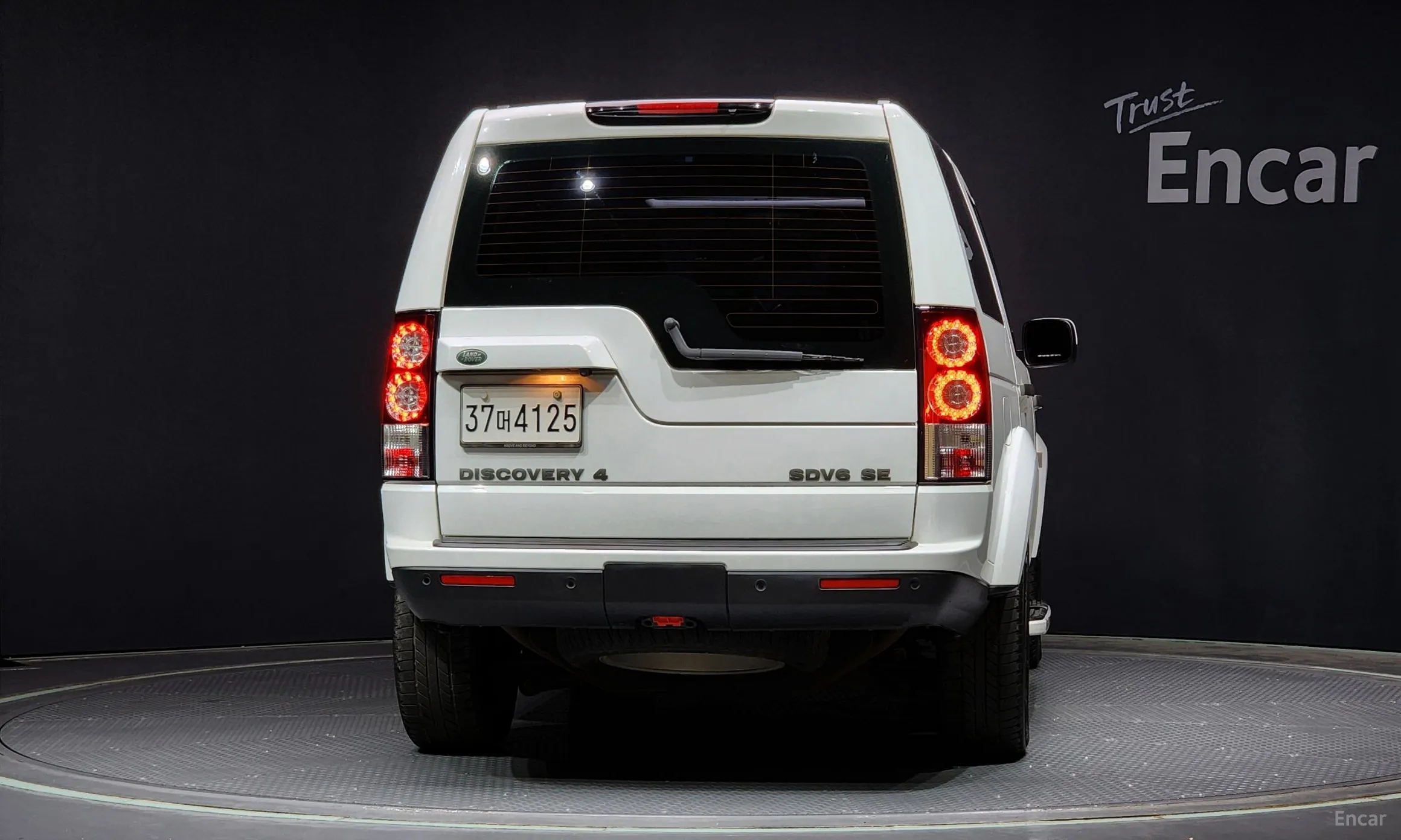 Land Rover Discovery 4 превью 3