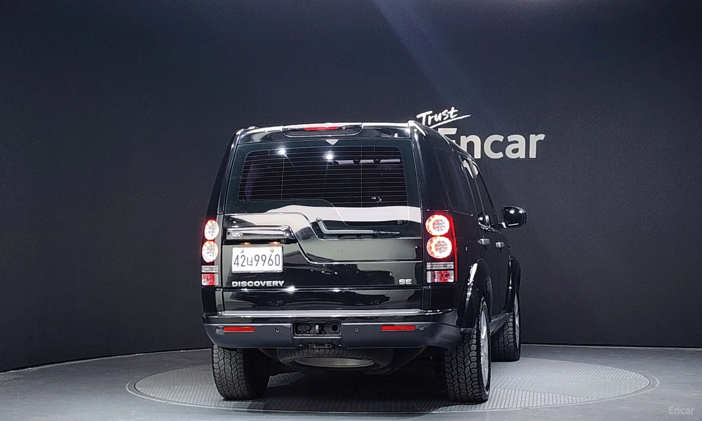 Land Rover Discovery 4 превью 3