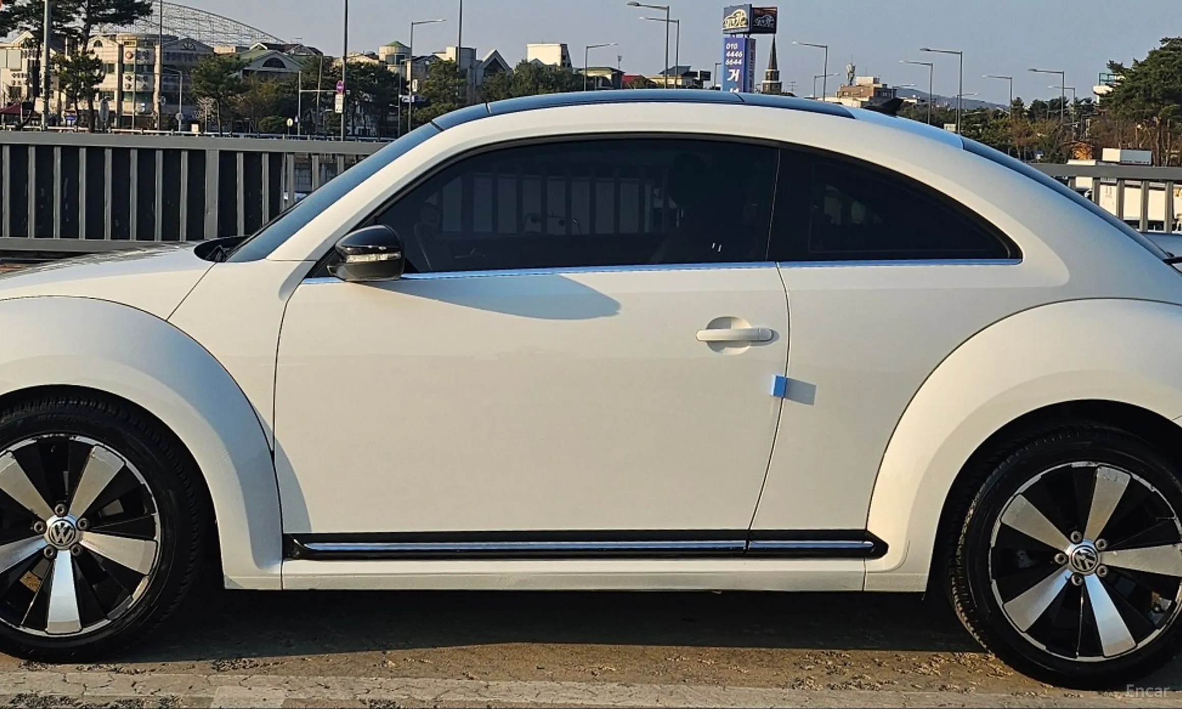Volkswagen The Beetle превью 3