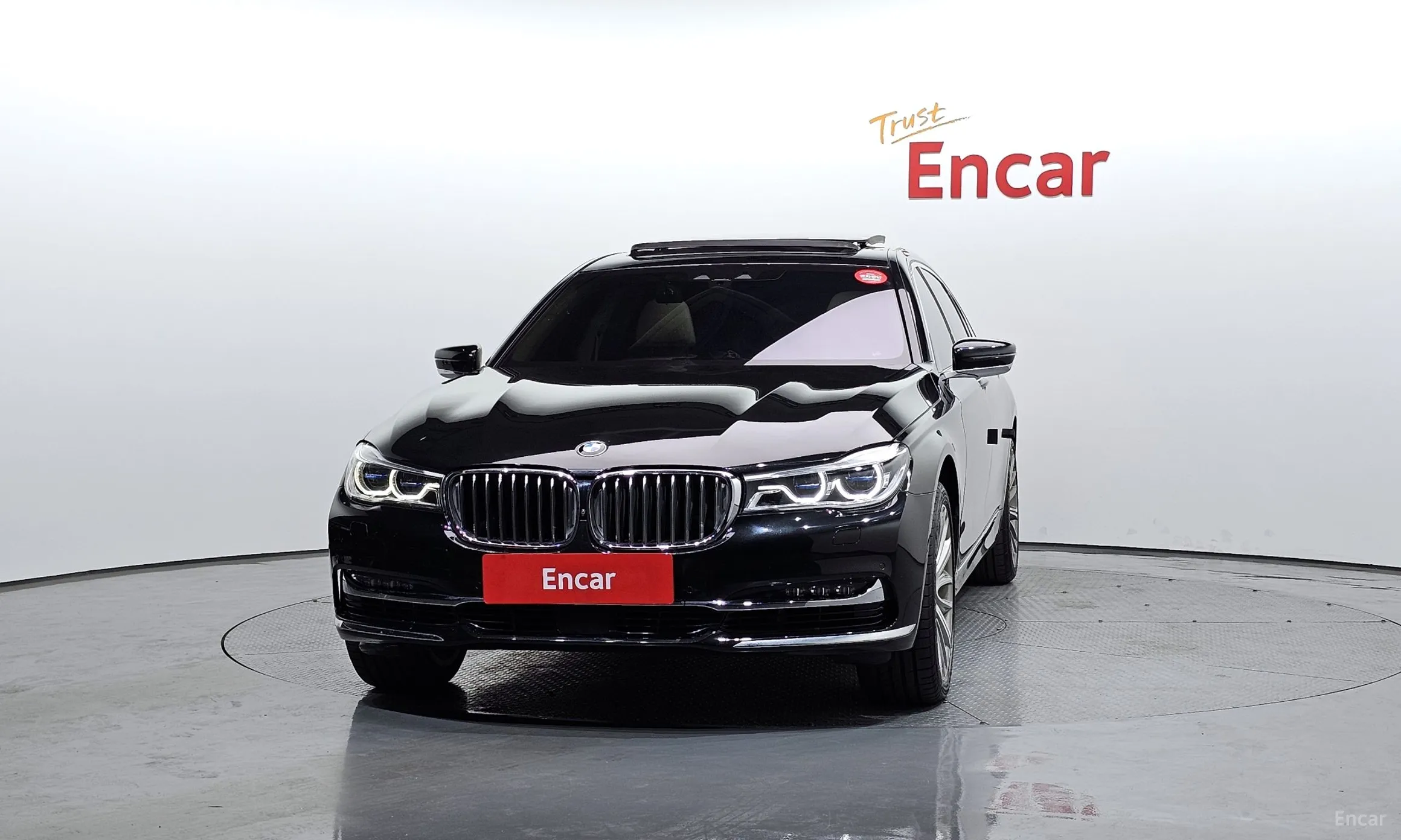 BMW 7 Series (G11) превью 2