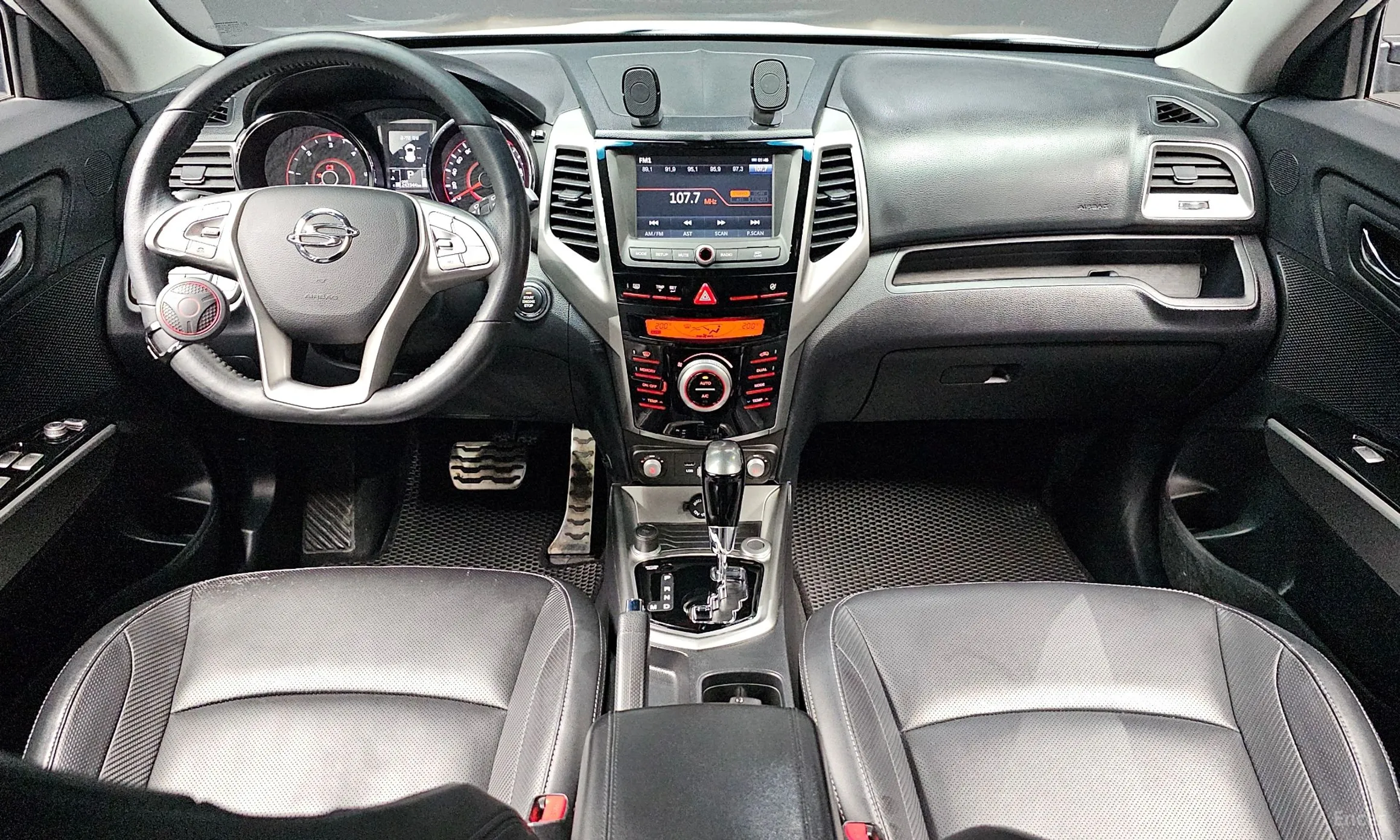 KG Mobility (SsangYong) Tivoli, Lazio превью 4