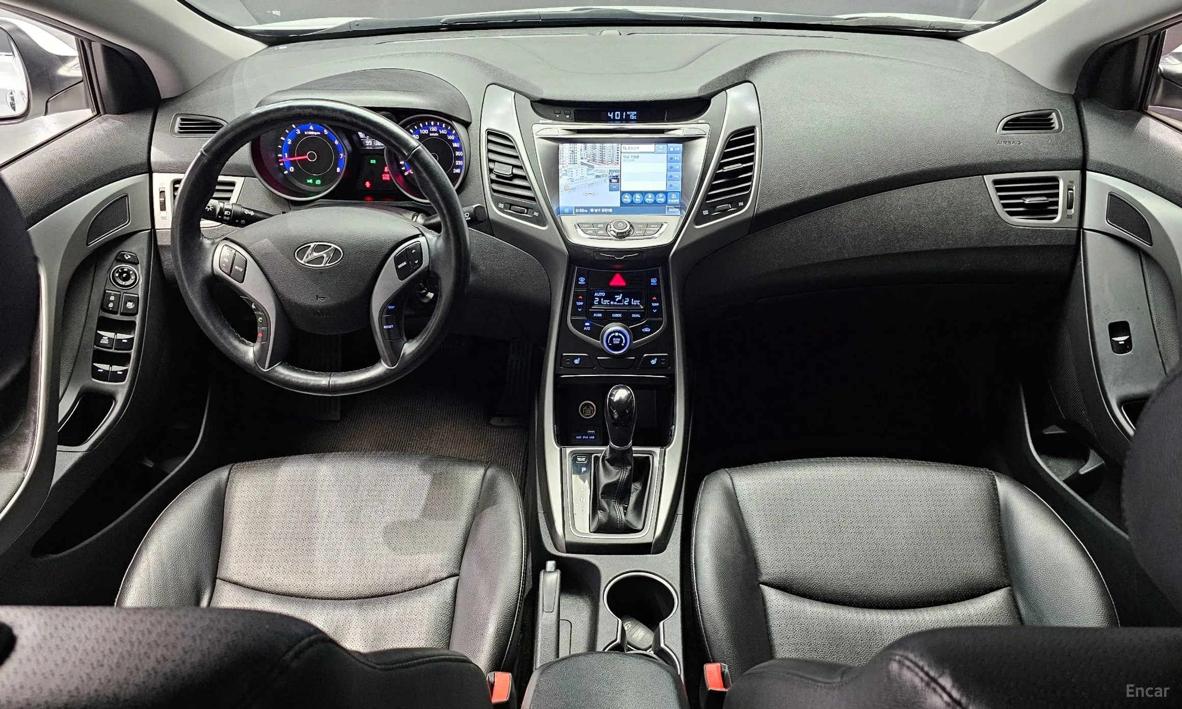 Hyundai Avante превью 4