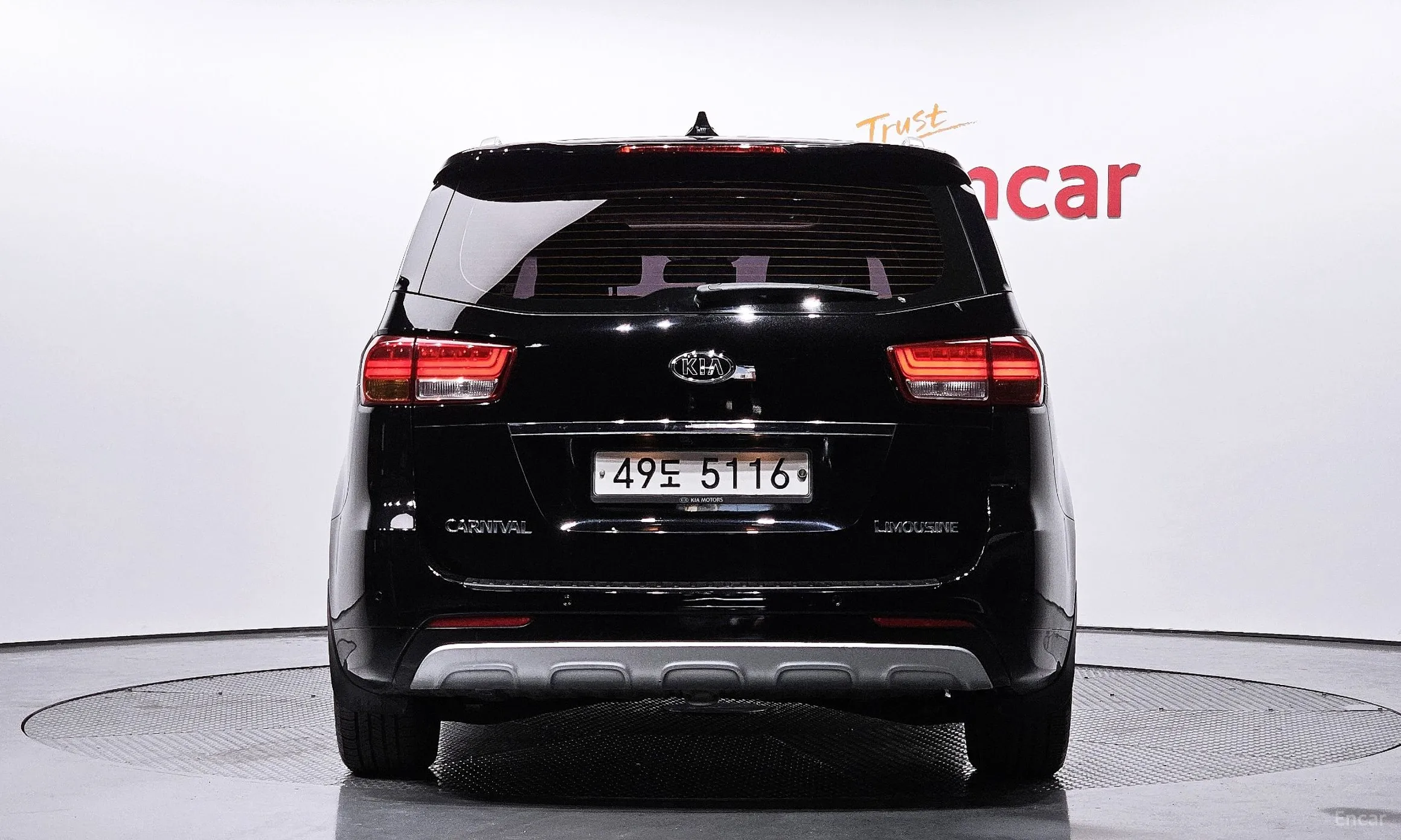 Kia Carnival превью 3