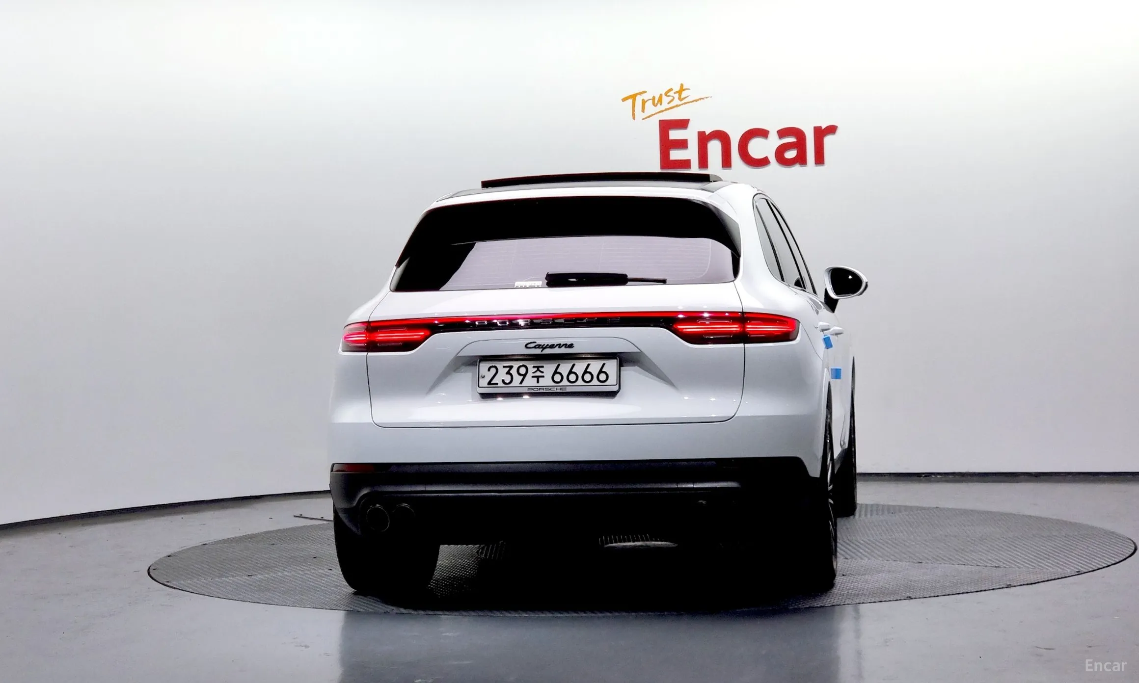 Porsche Cayenne (PO536) превью 3