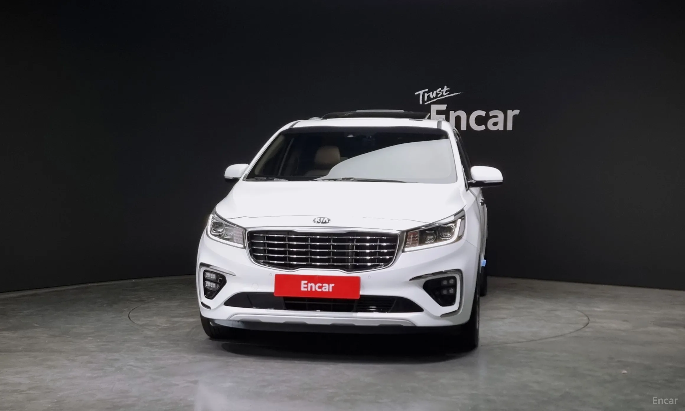 Kia Carnival превью 2