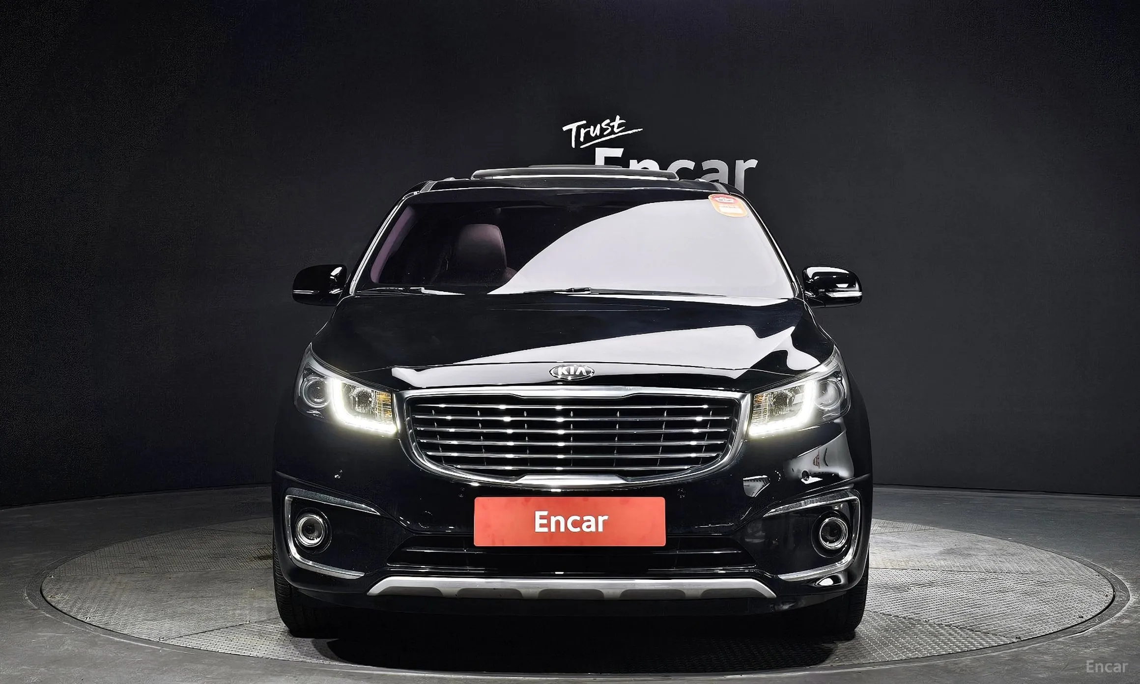 Kia Carnival превью 2