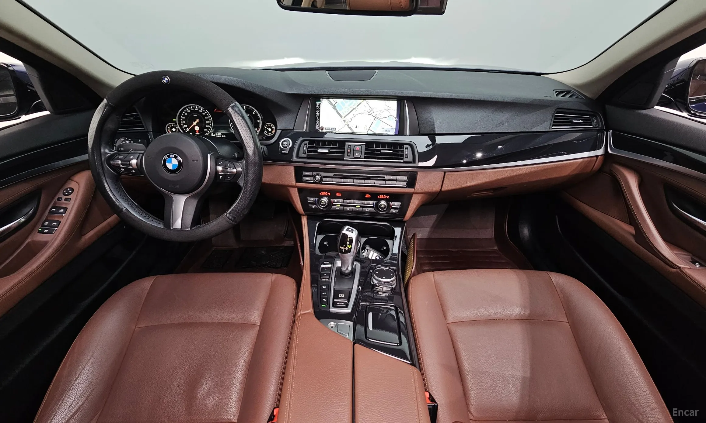BMW 5 Series (F10) превью 4