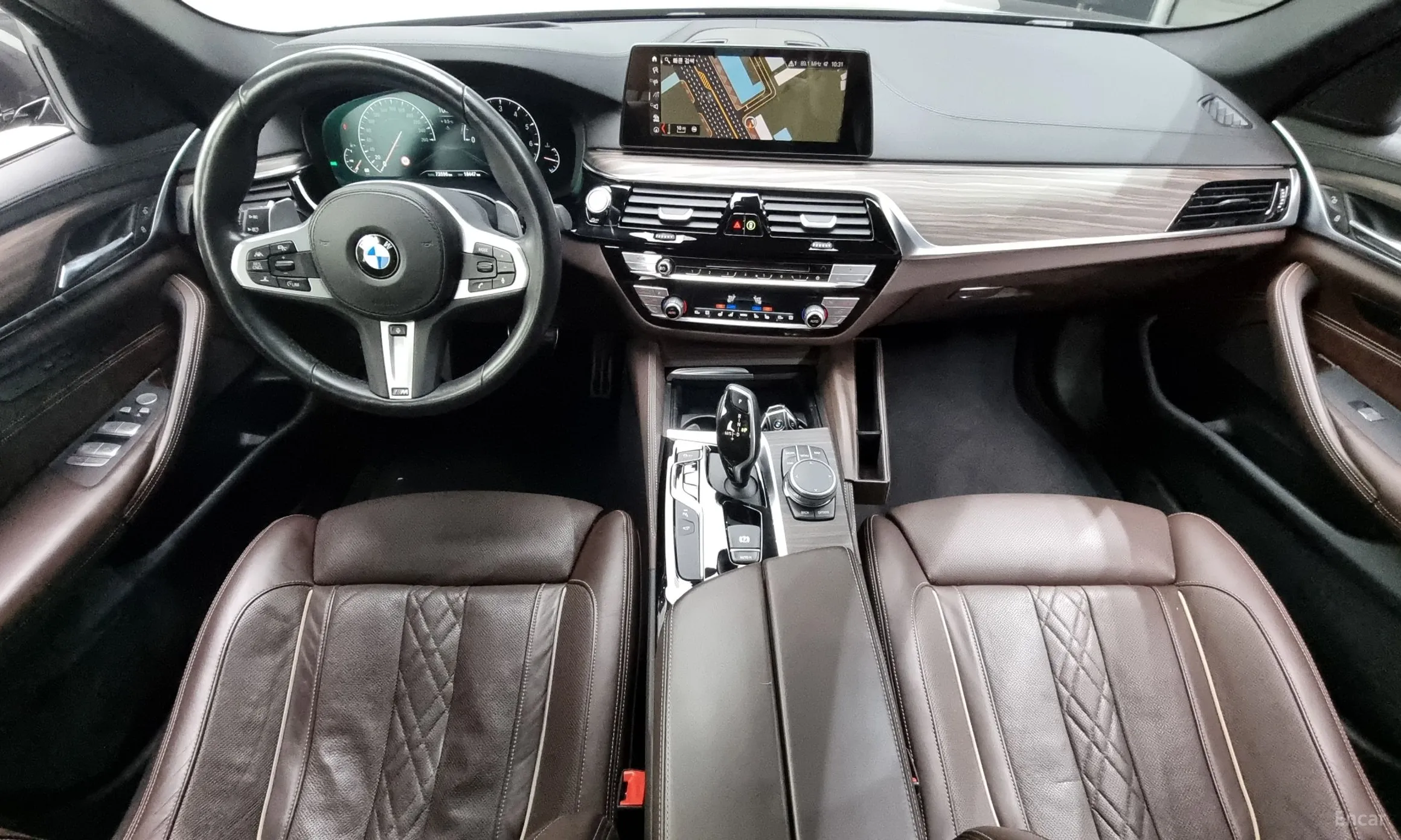 BMW 5 Series (G30) превью 4