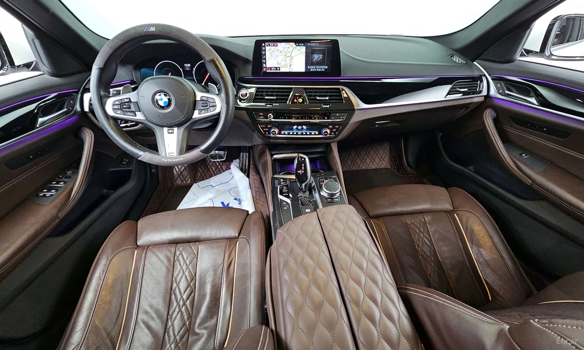 BMW 5 Series (G30) превью 4