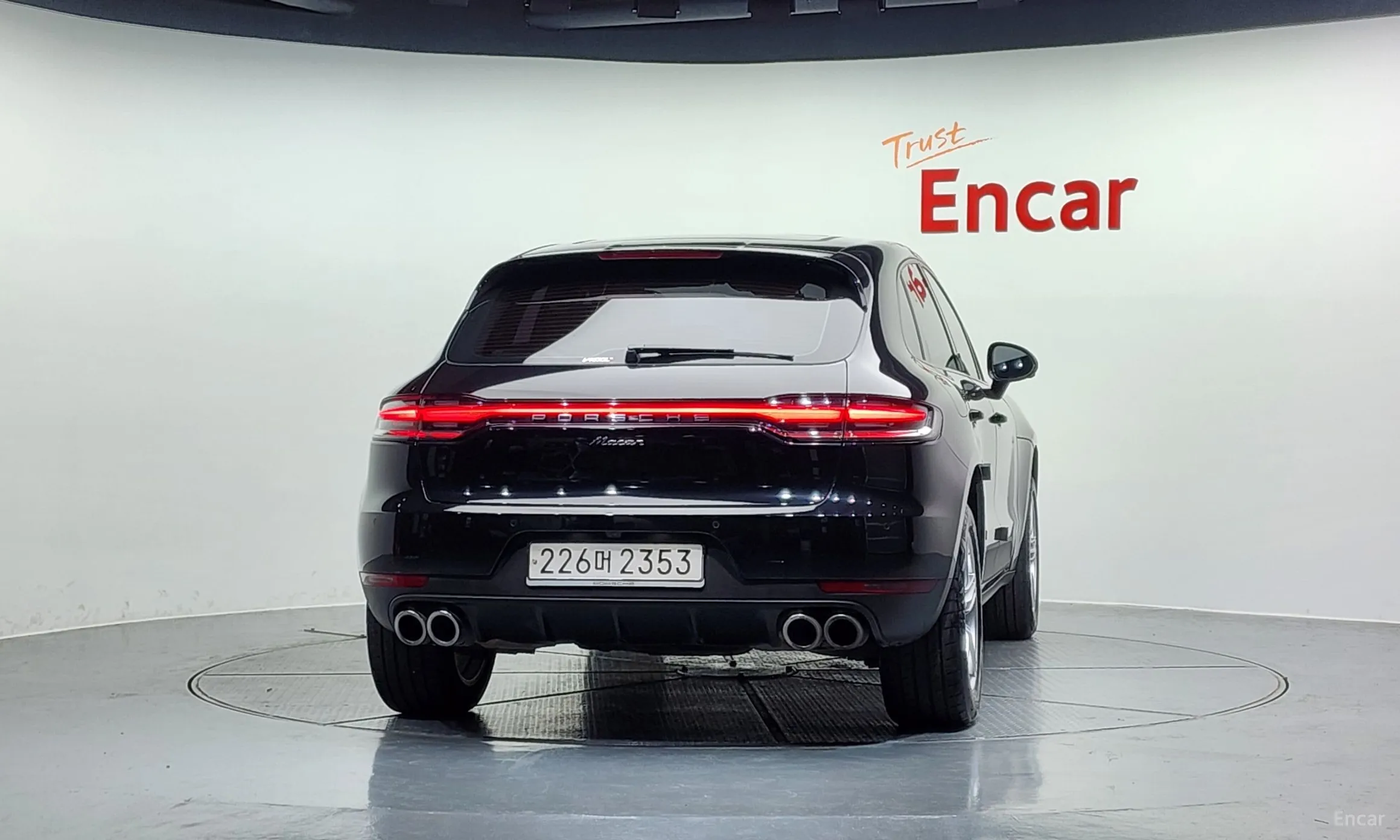 Porsche Macan превью 3