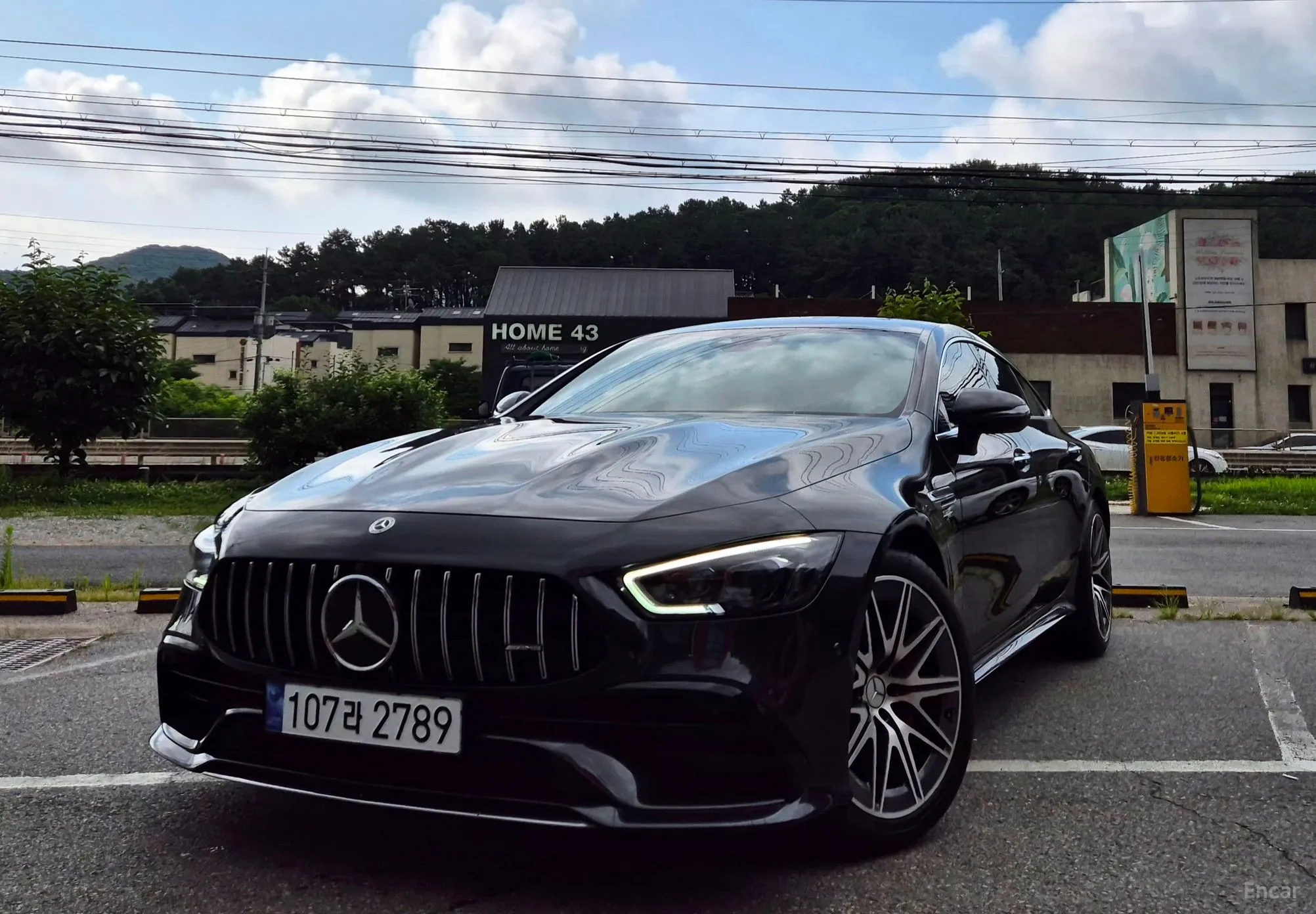 Mercedes Benz AMG GT