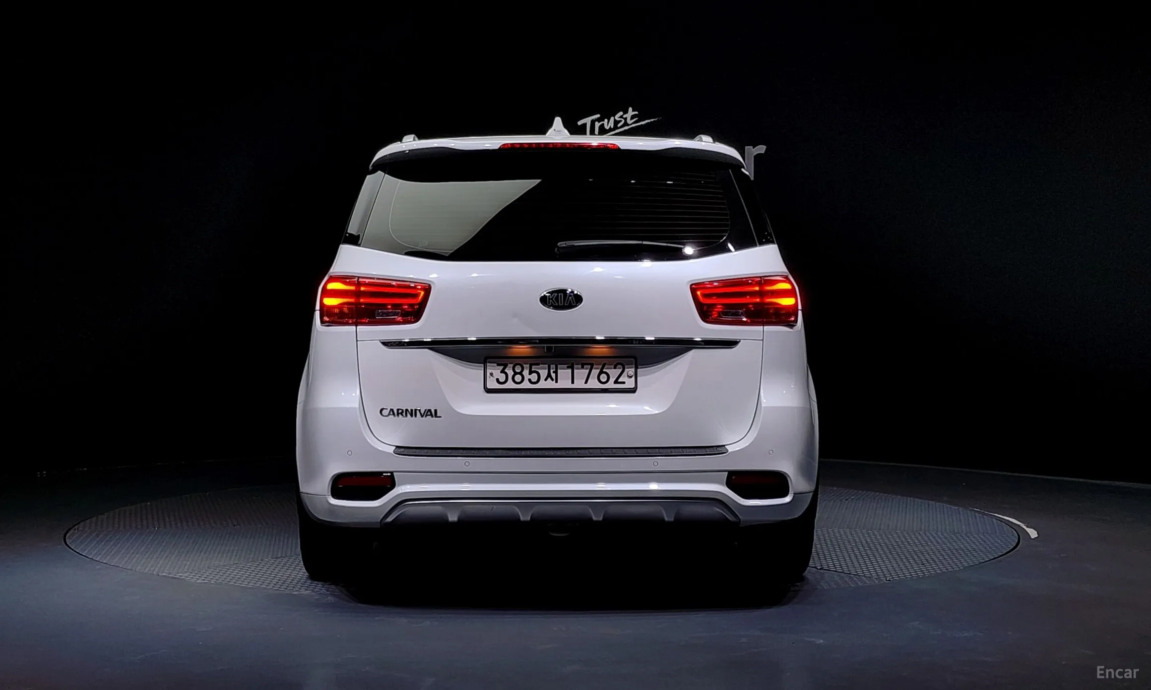 Kia Carnival превью 3