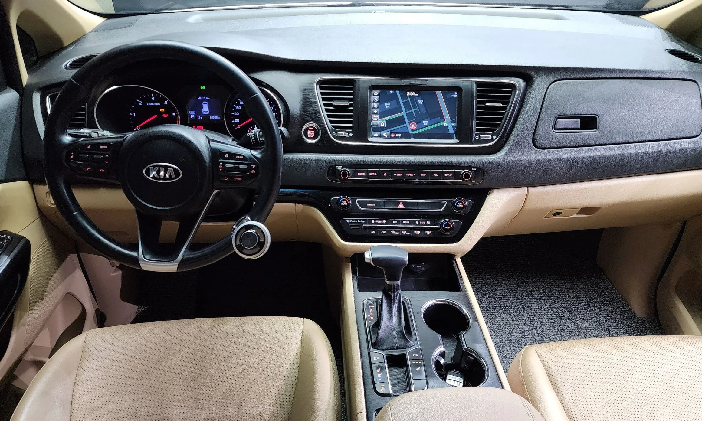 Kia Carnival превью 4