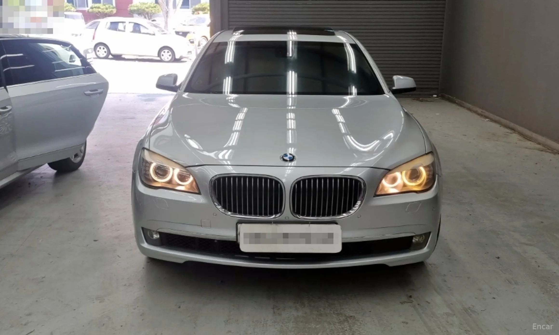 BMW 7 Series (F01) превью 2