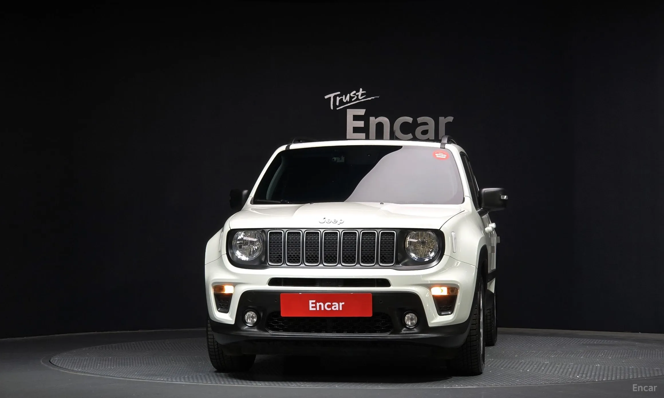 Jeep Renegade превью 3