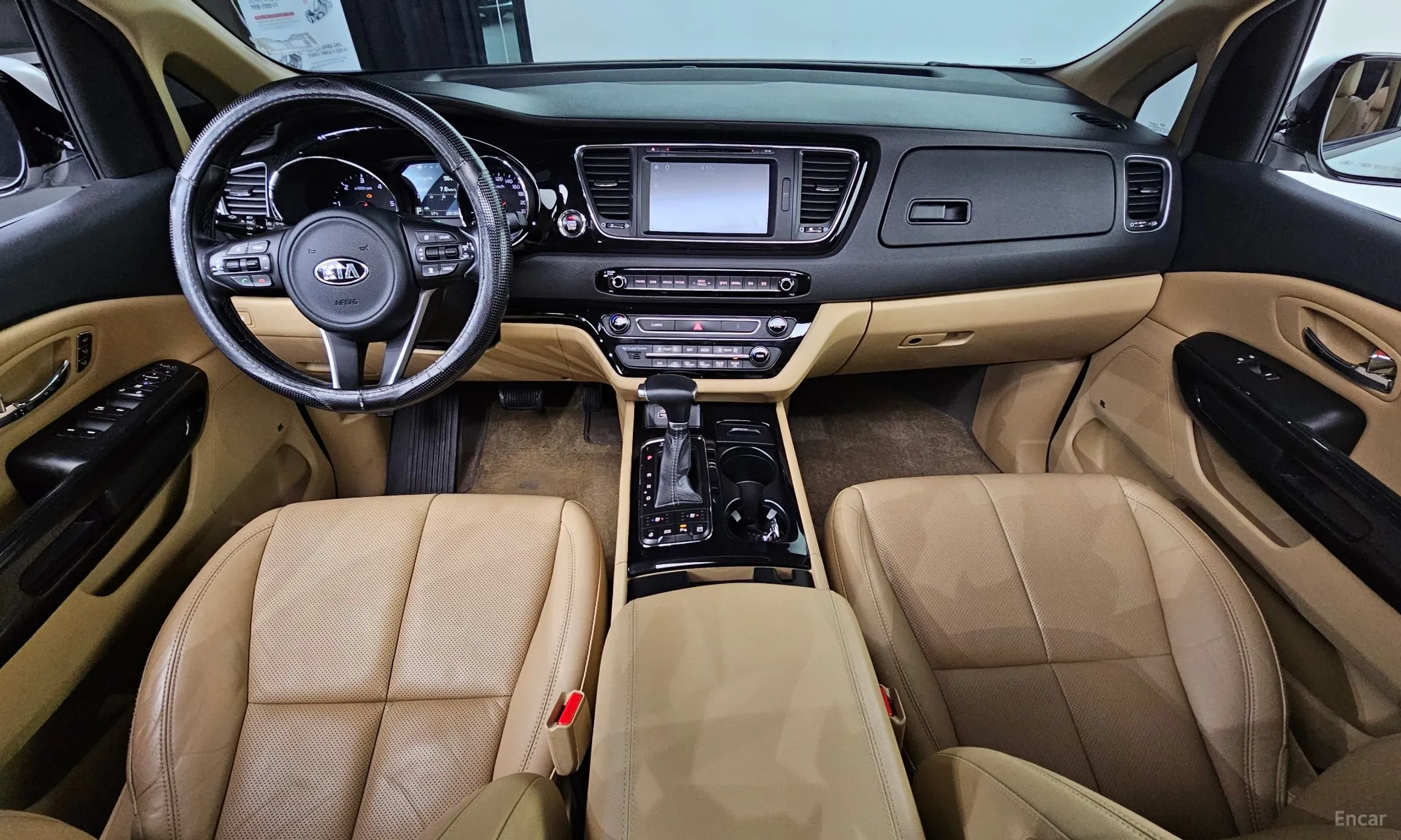 Kia Carnival превью 4